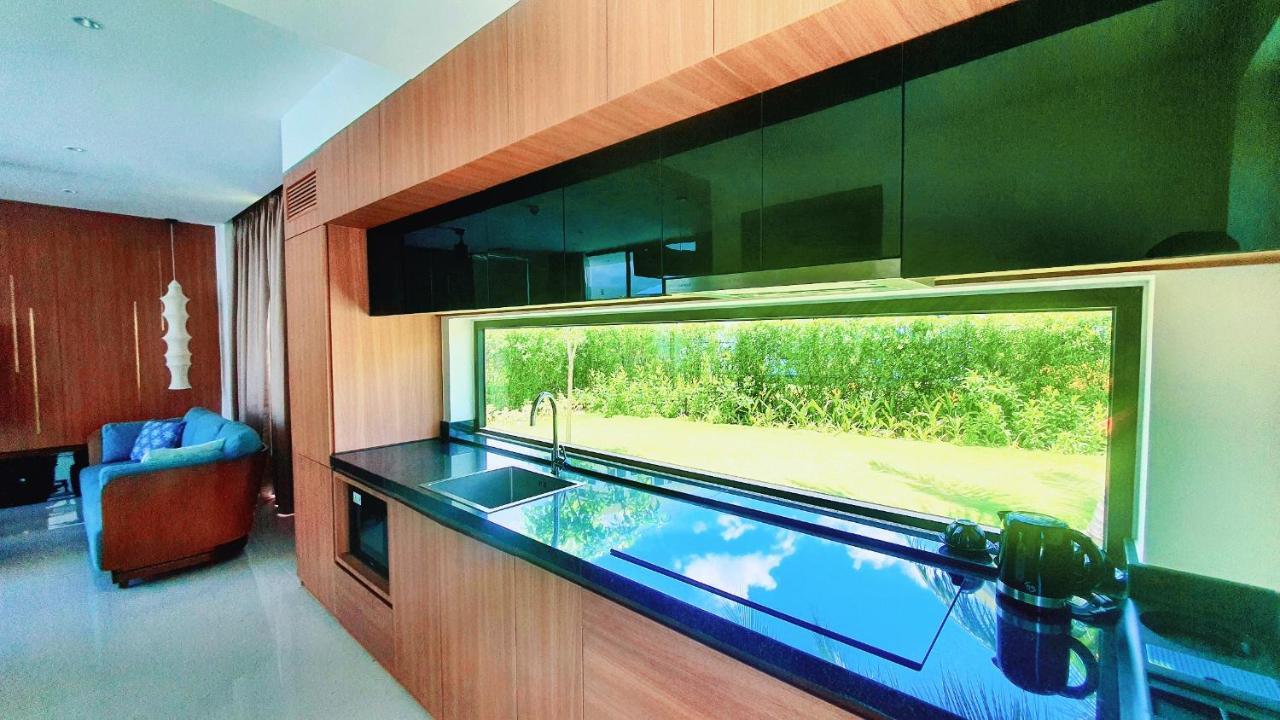 Wyndham Royal Beachfront Villa *