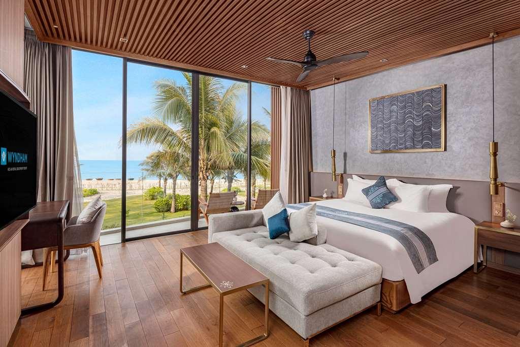 Wyndham Royal Beachfront Villa *