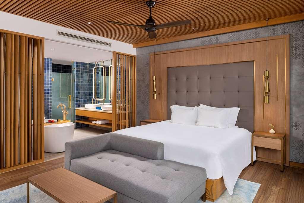 Wyndham Royal Beachfront