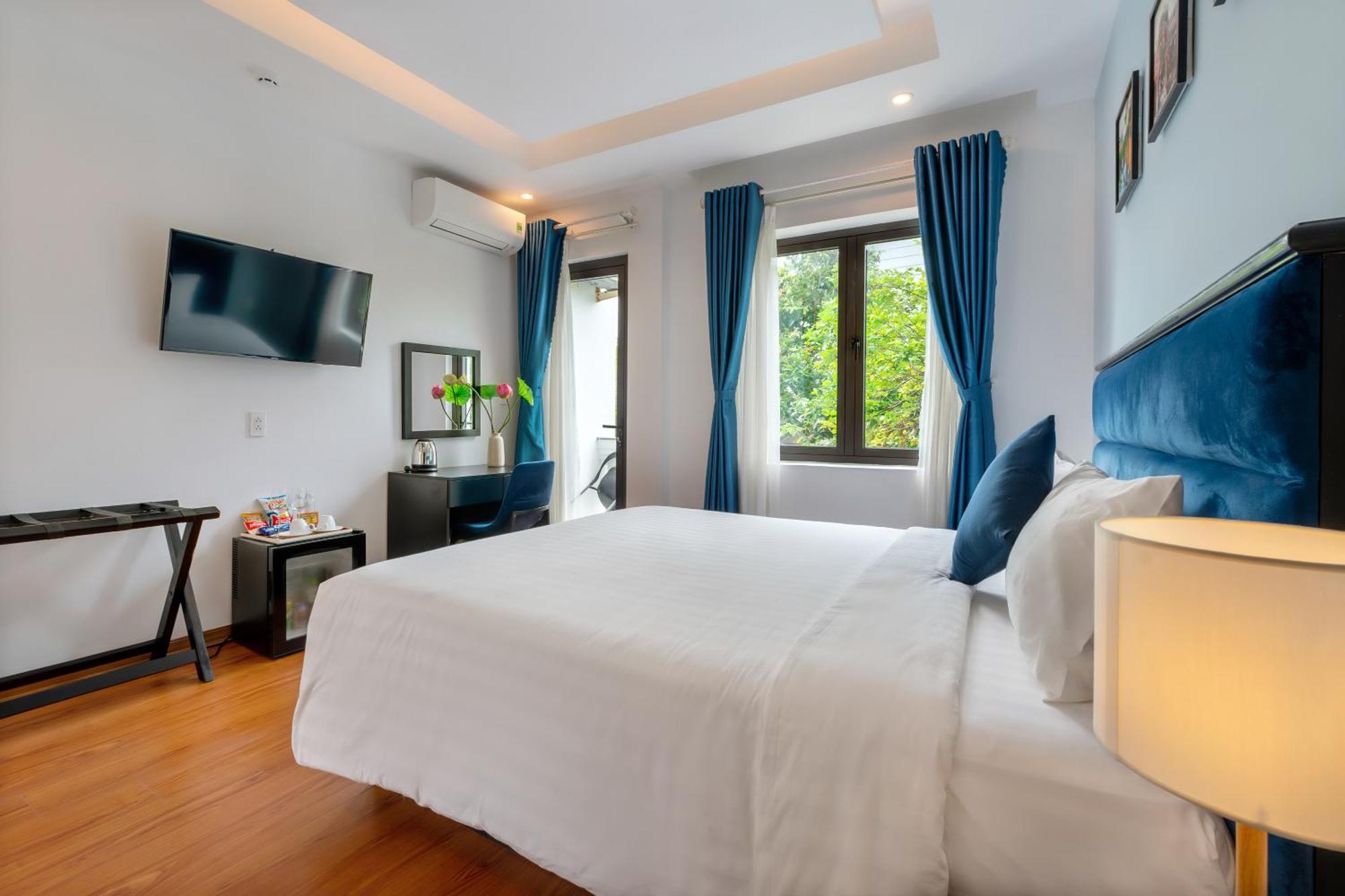 Ha Royal Boutique & Khách sạn 4*