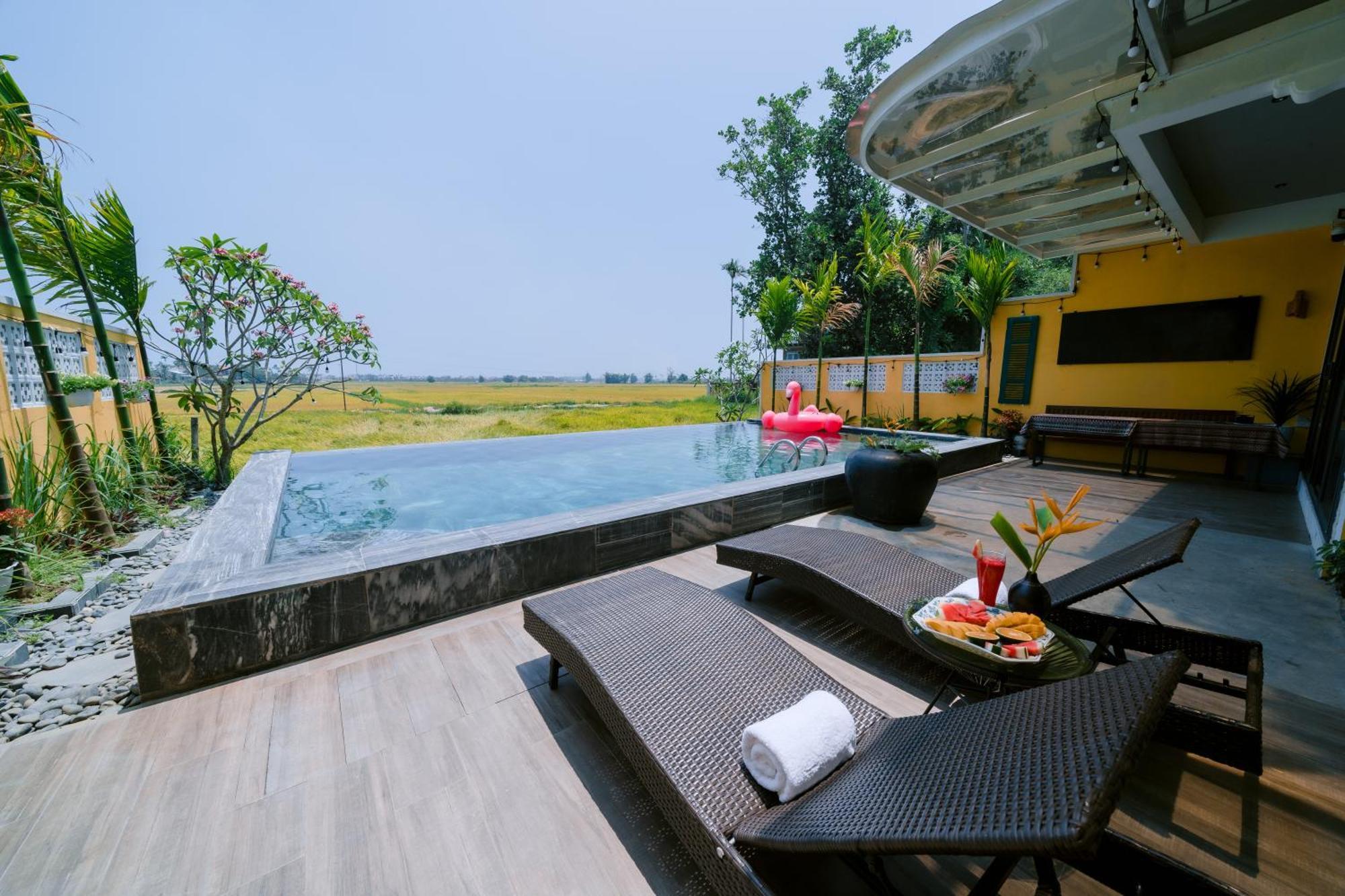 Bs Jade Hotel 4*