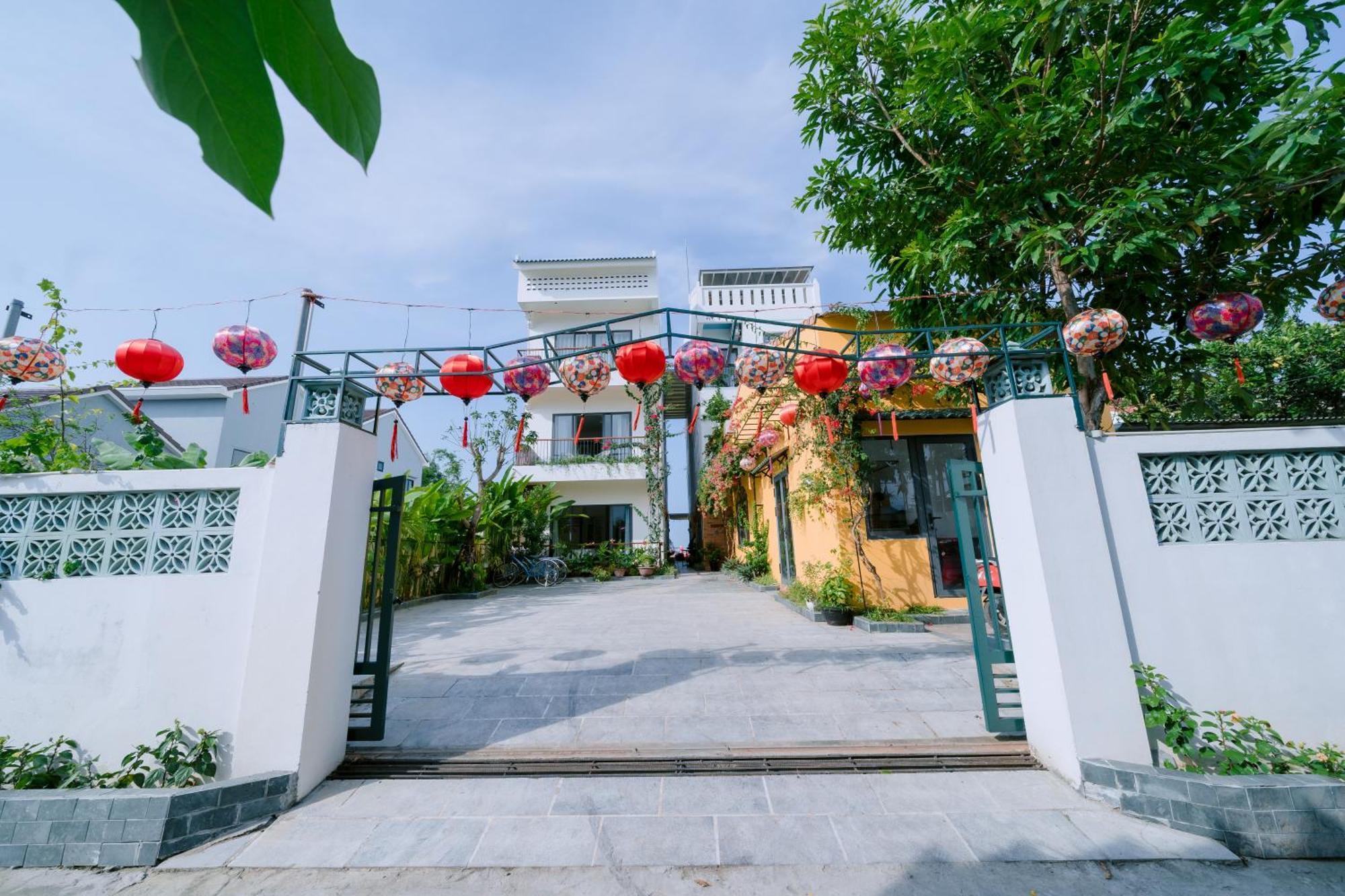 Bs Jade Hoi An