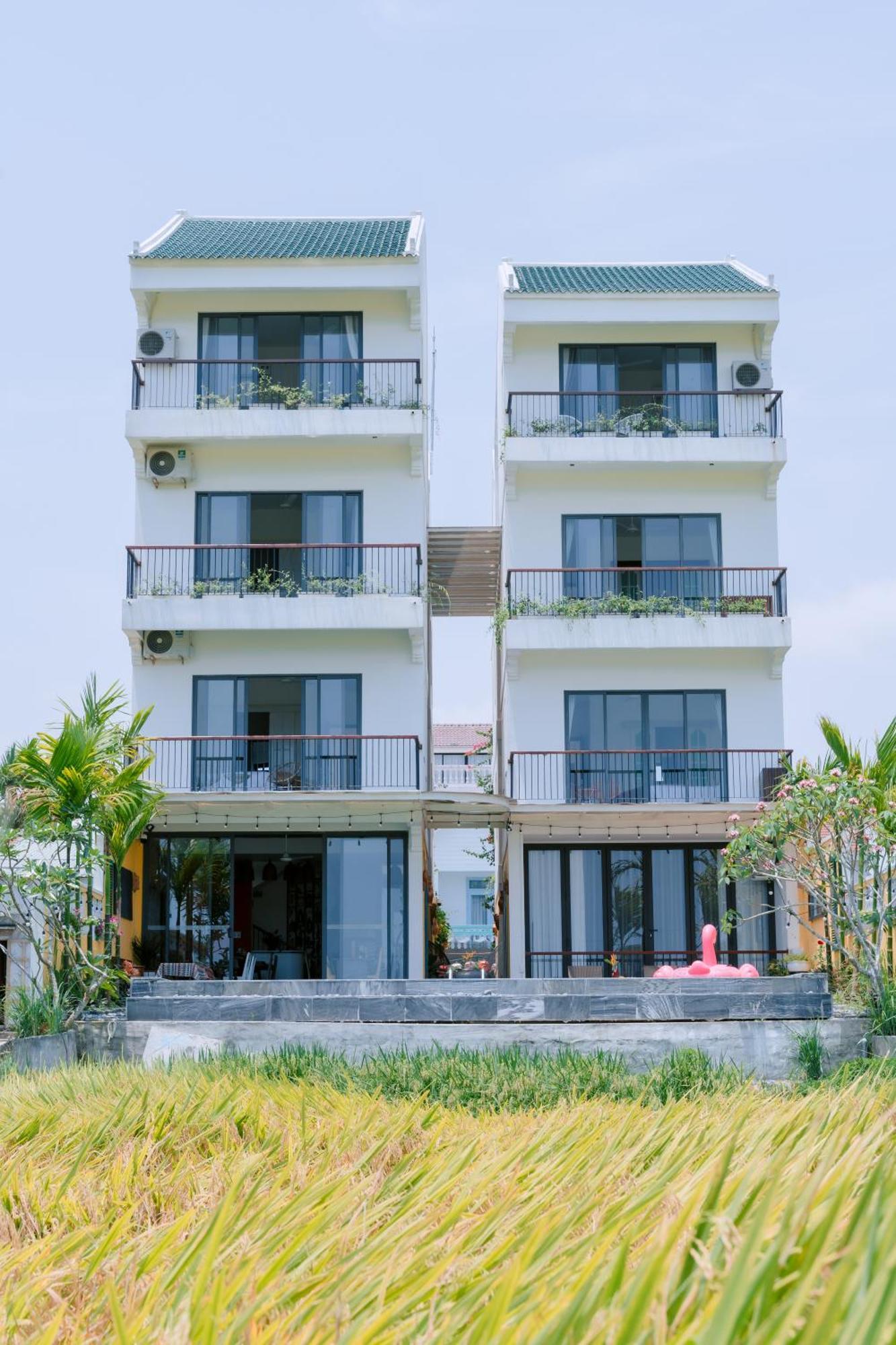 Bs Jade Hotel 4*