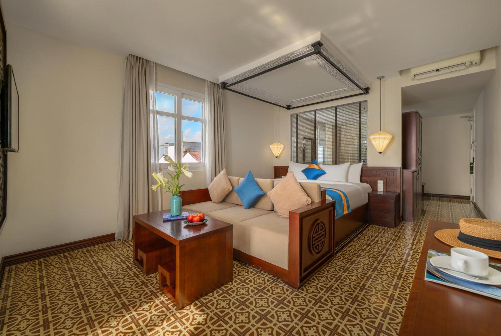 Hotel Royal Riverside & Hoi An