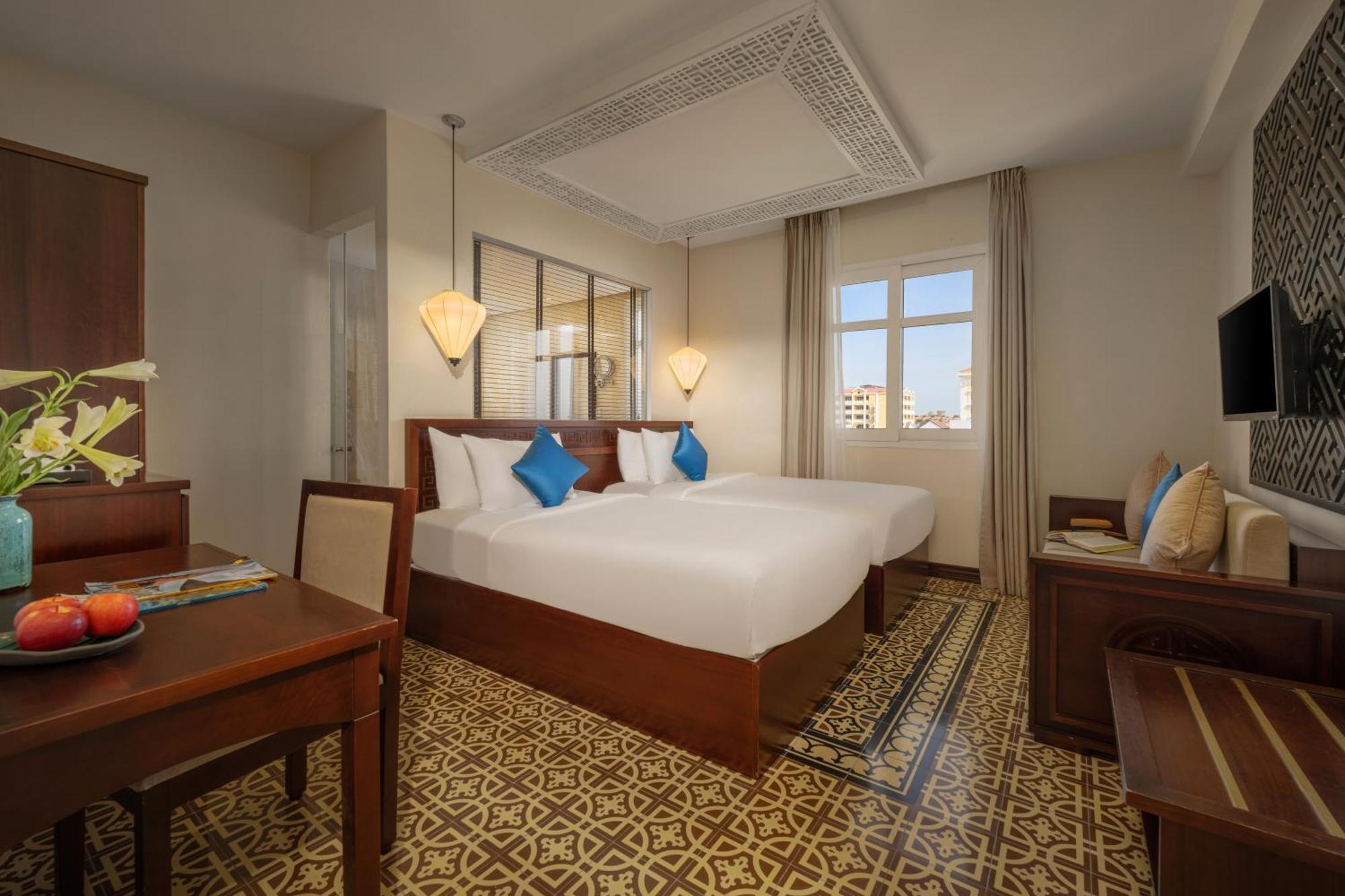 Royal Riverside & Hoi An