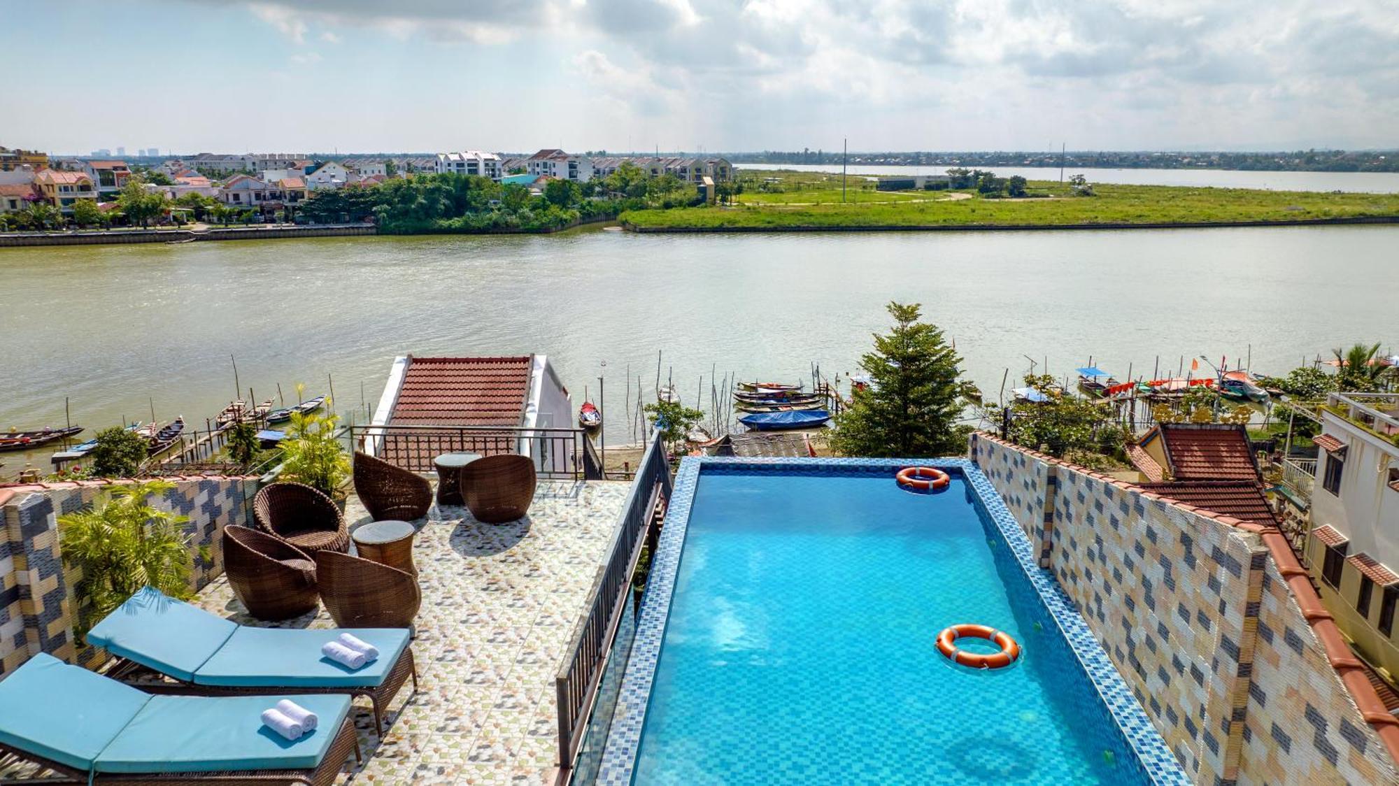 Rockmouse Centre River 2* Hoi An