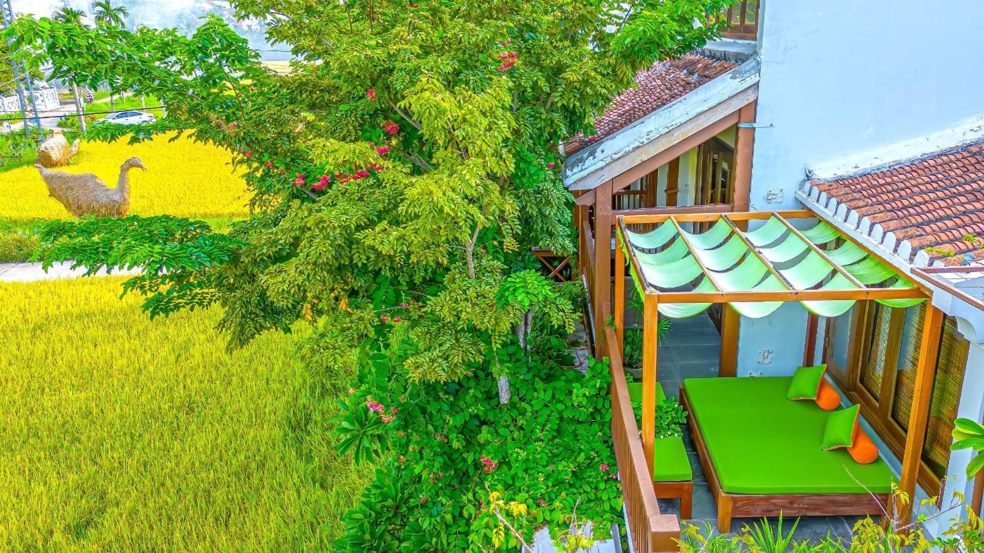 Chic - Retreat Hotel