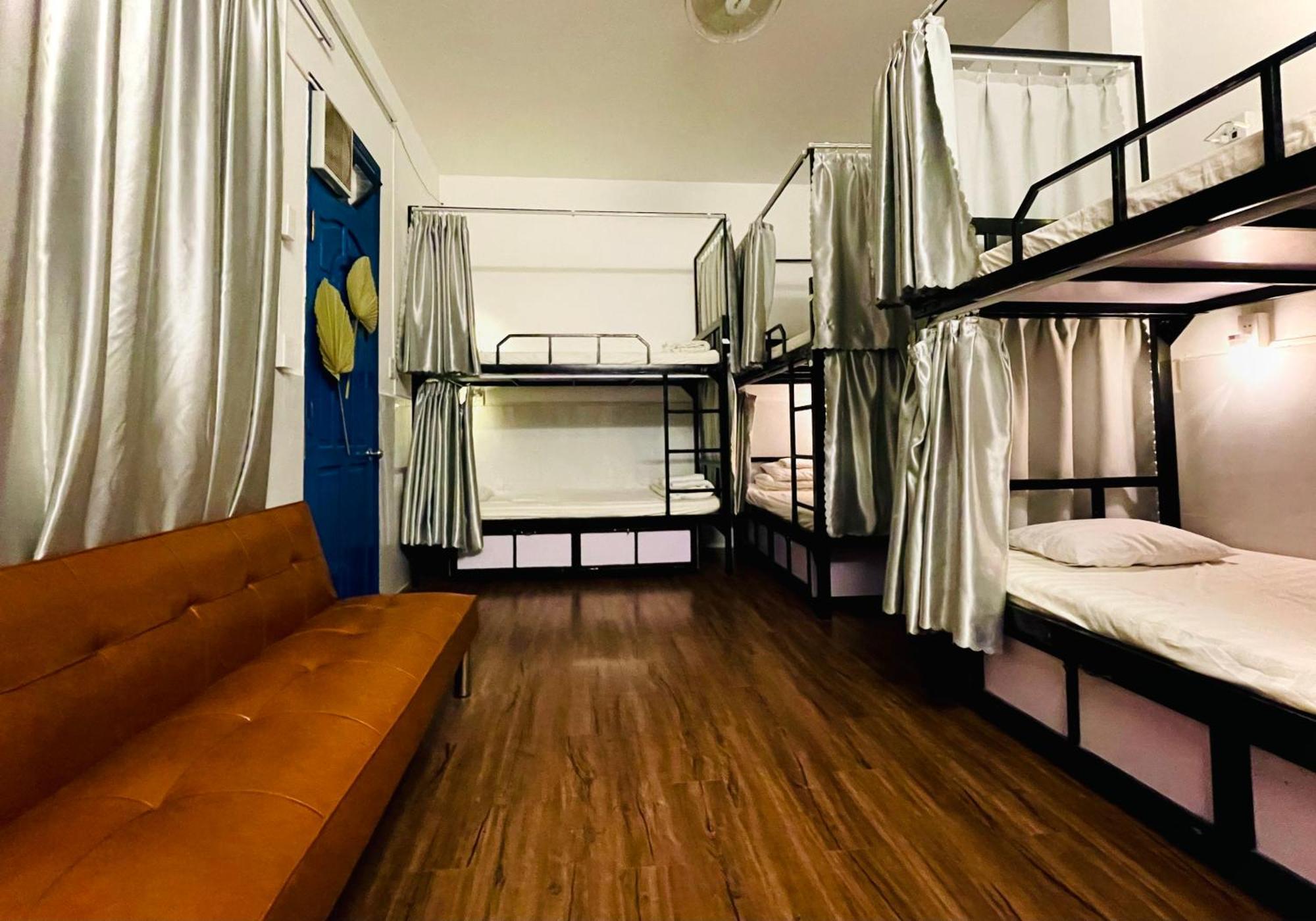 Dom And Bar Hostel *