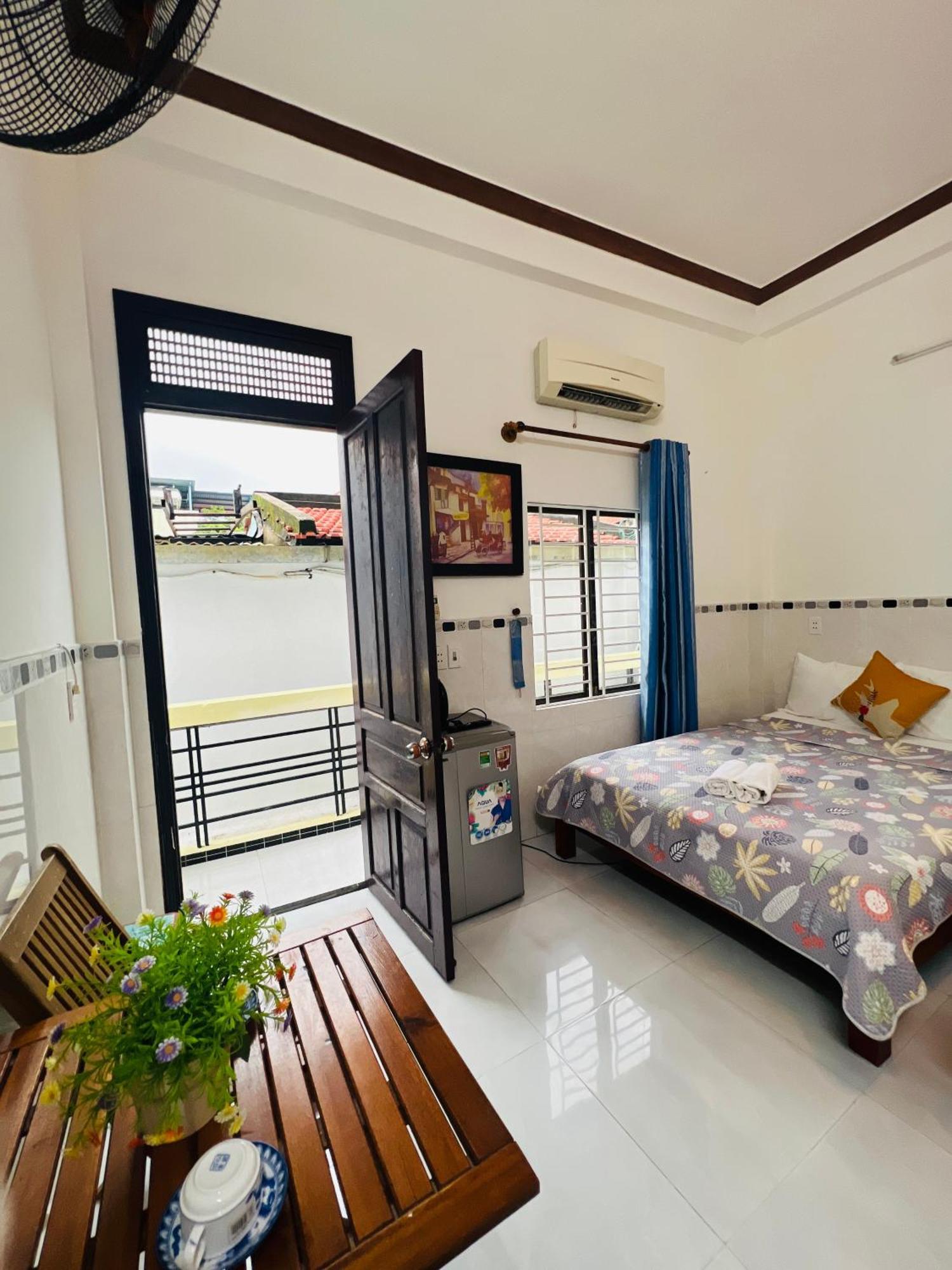 Homestay Phuc Bao Center Local - 3 Mins Walk To Old Town *