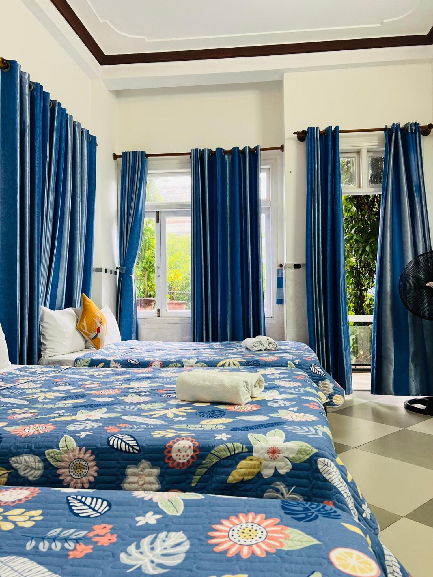 Phuc Bao Center Local - 3 Mins Walk To Old Town Homestay *