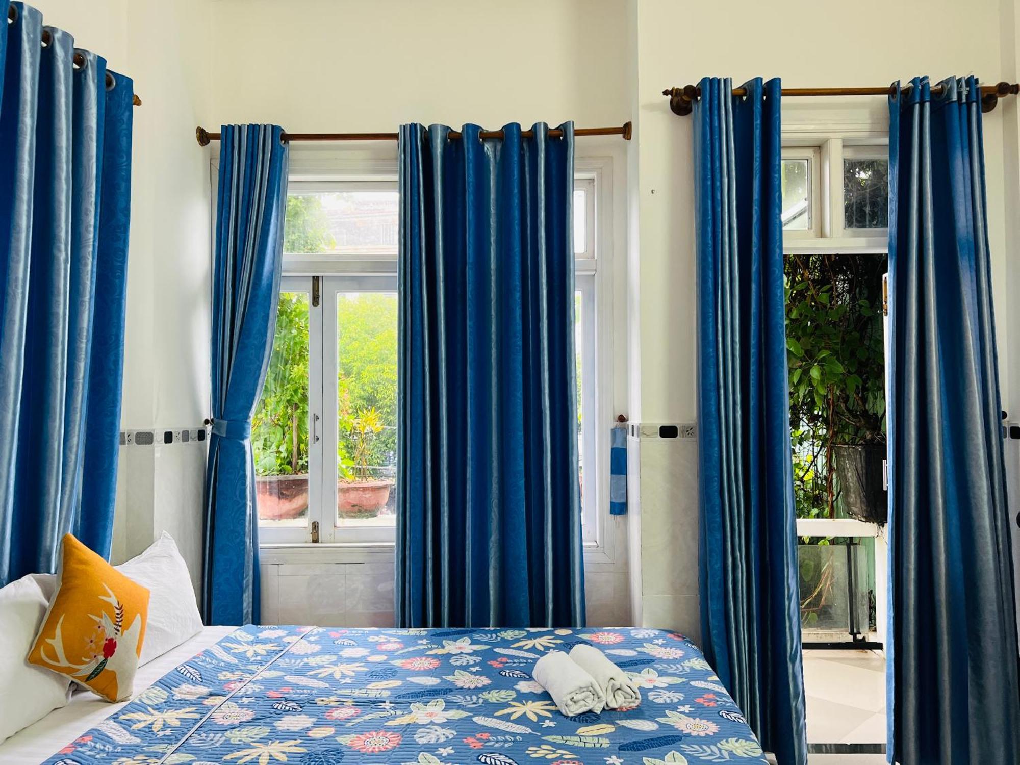 Phuc Bao Center Local - 3 Mins Walk To Old Town *