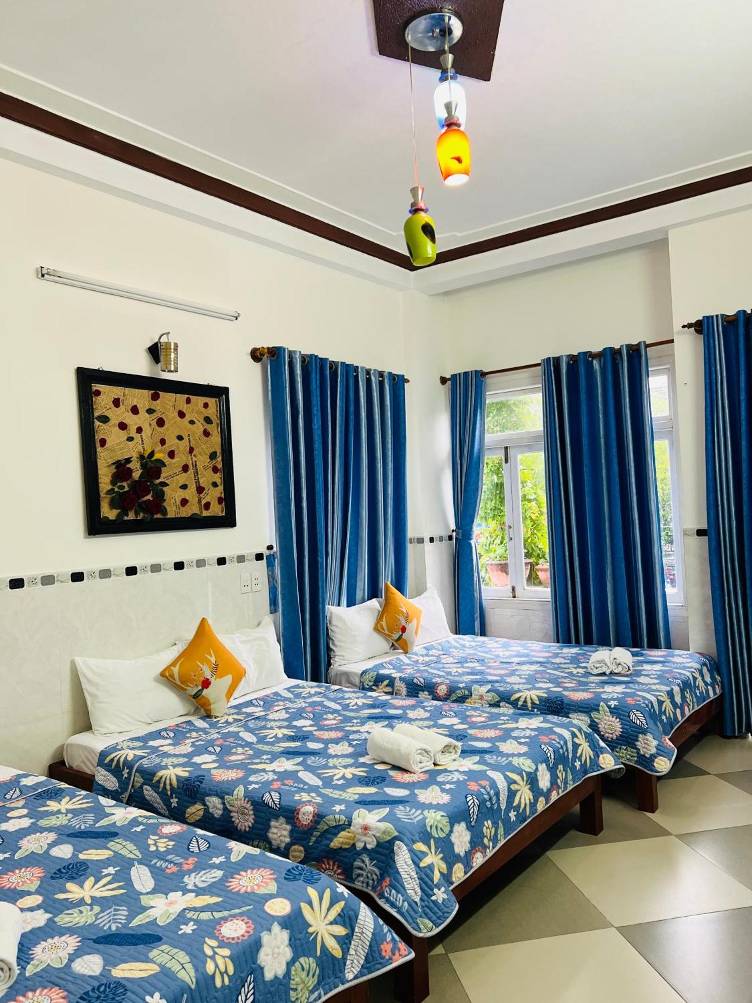 Homestay Phuc Bao Center Local - 3 Mins Walk To Old Town *