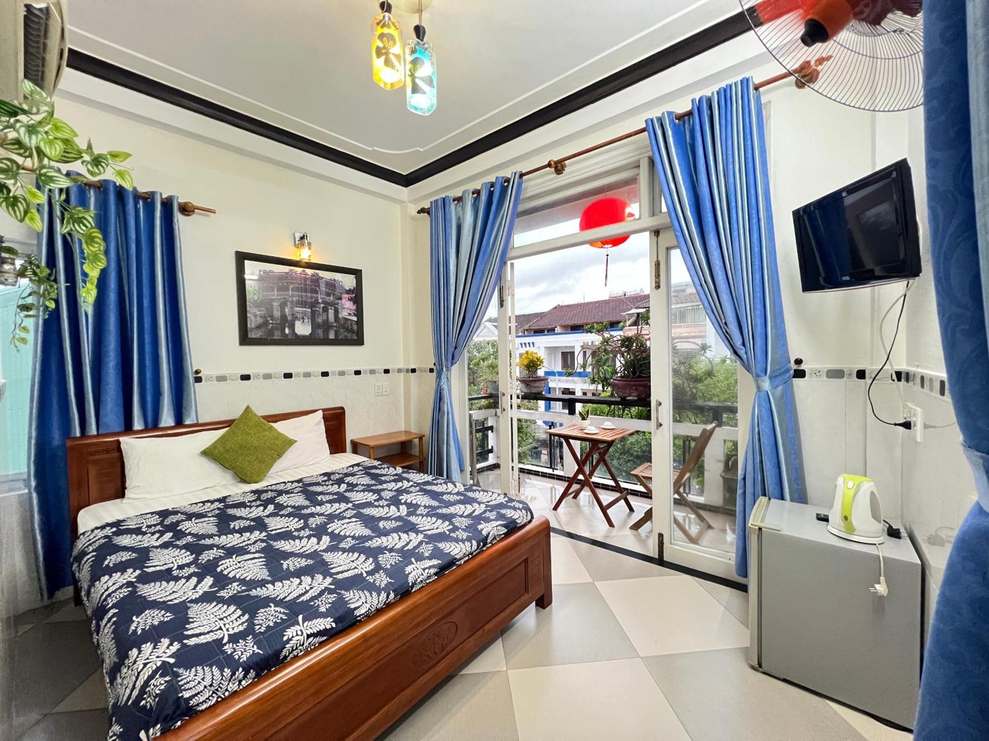 Phuc Bao Center Local - 3 Mins Walk To Old Town *