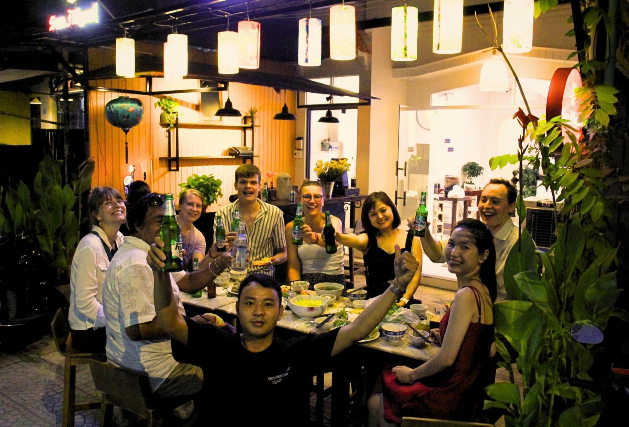 Hostel Dom And Bar