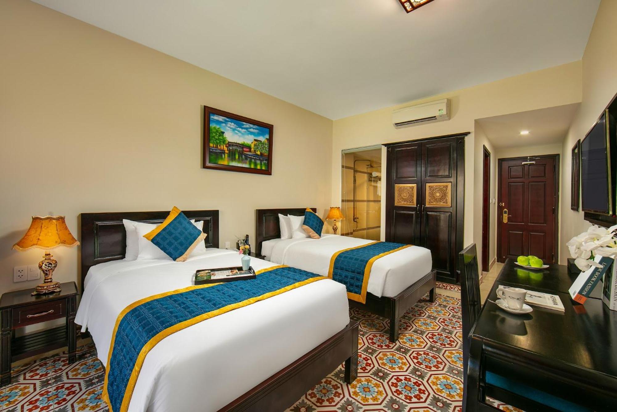 La Charm & Hotel