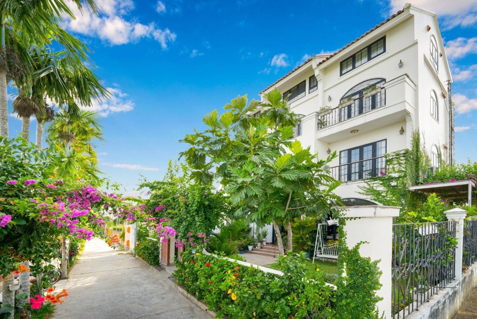 Maison Fleur Luxury Hotel 5*