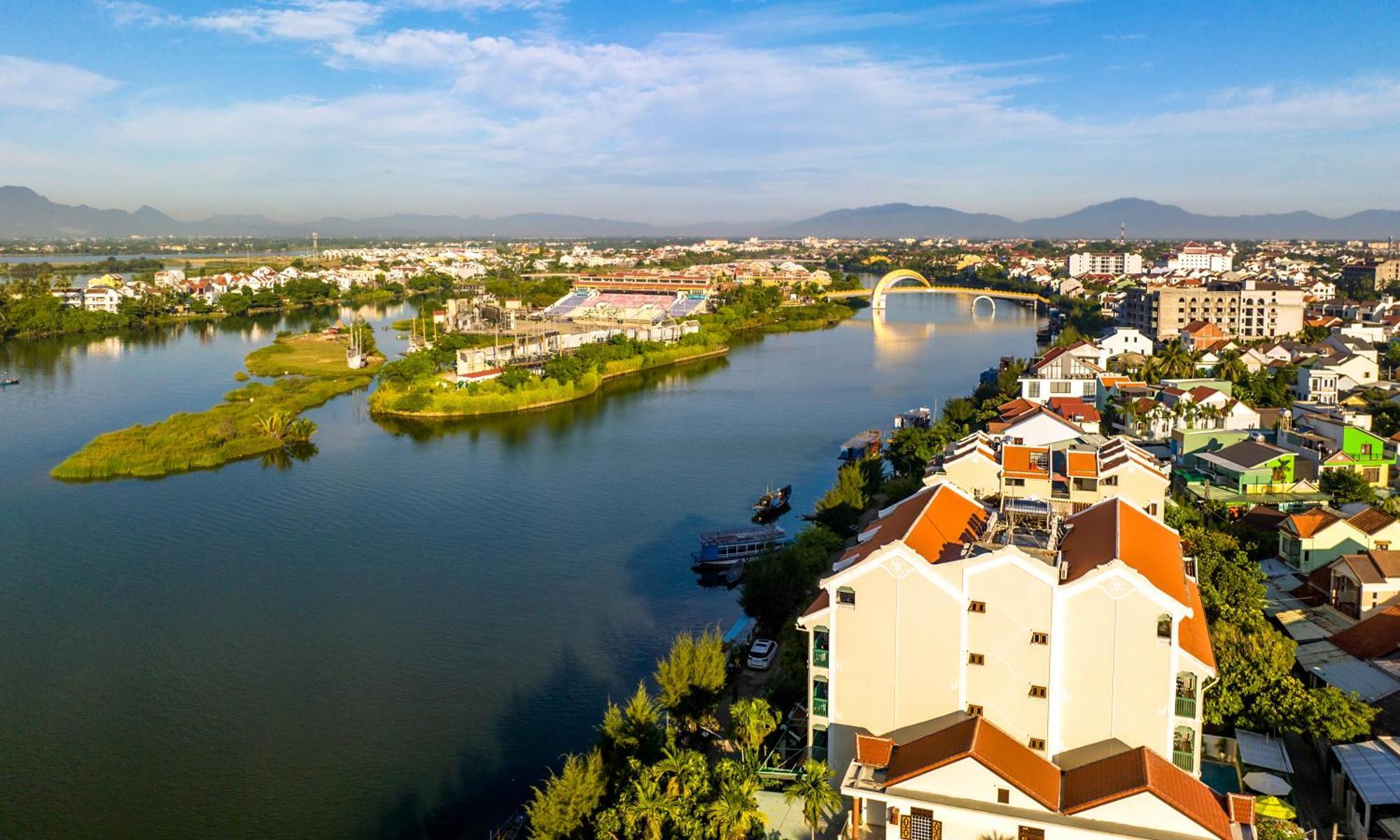 Hotel Lantana Riverside Boutique &