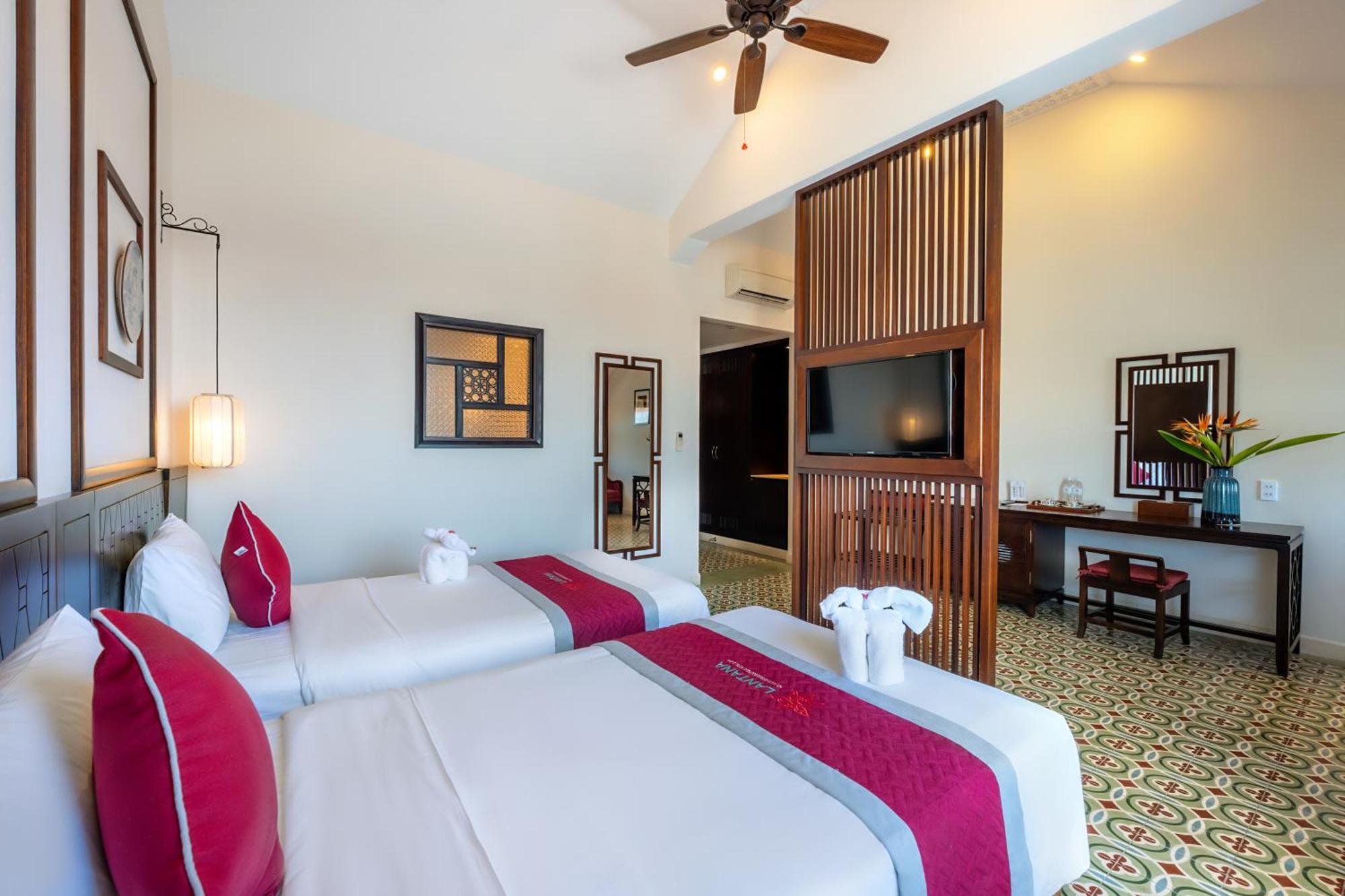 Lantana Riverside Boutique & 4*