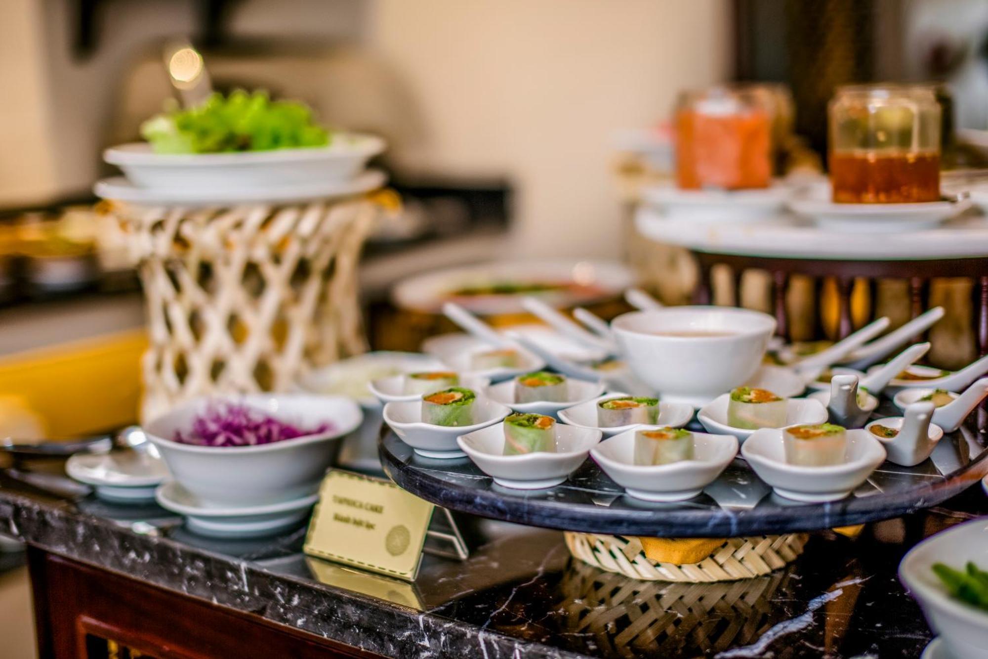 Khách sạn Khách Sạn&spa Laluna Riverside