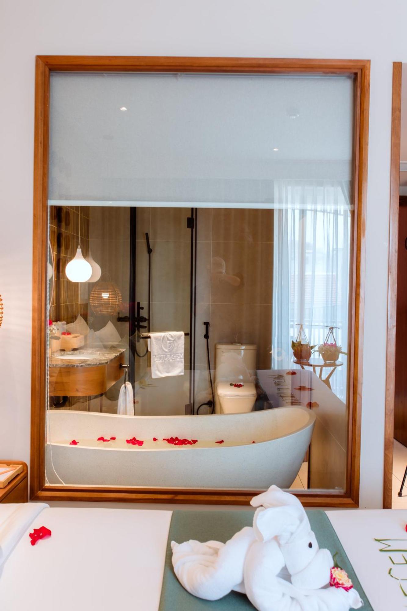 Hotel Little Gem. An Eco-friendly Boutique &