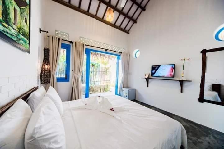 Cashew Tree Bed & Breakfast