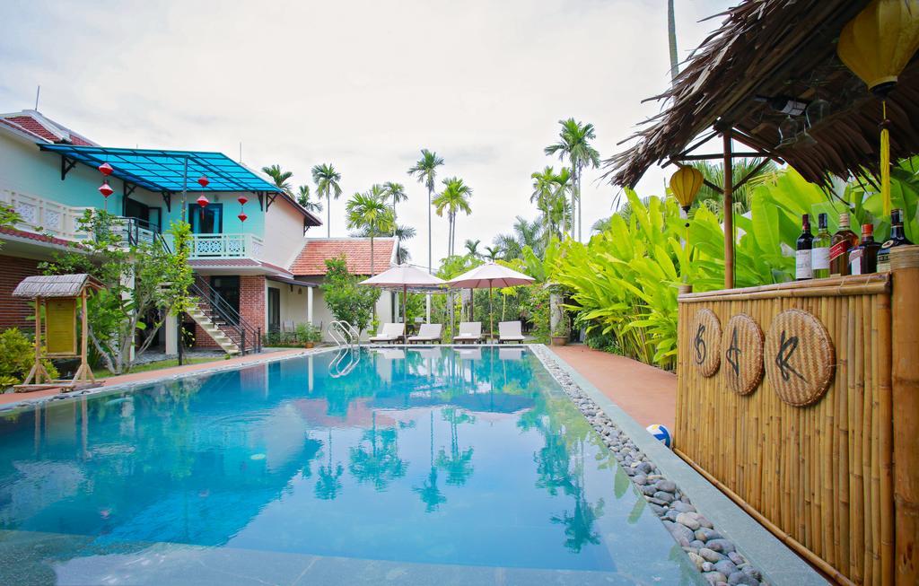 Villa Red Frangipani