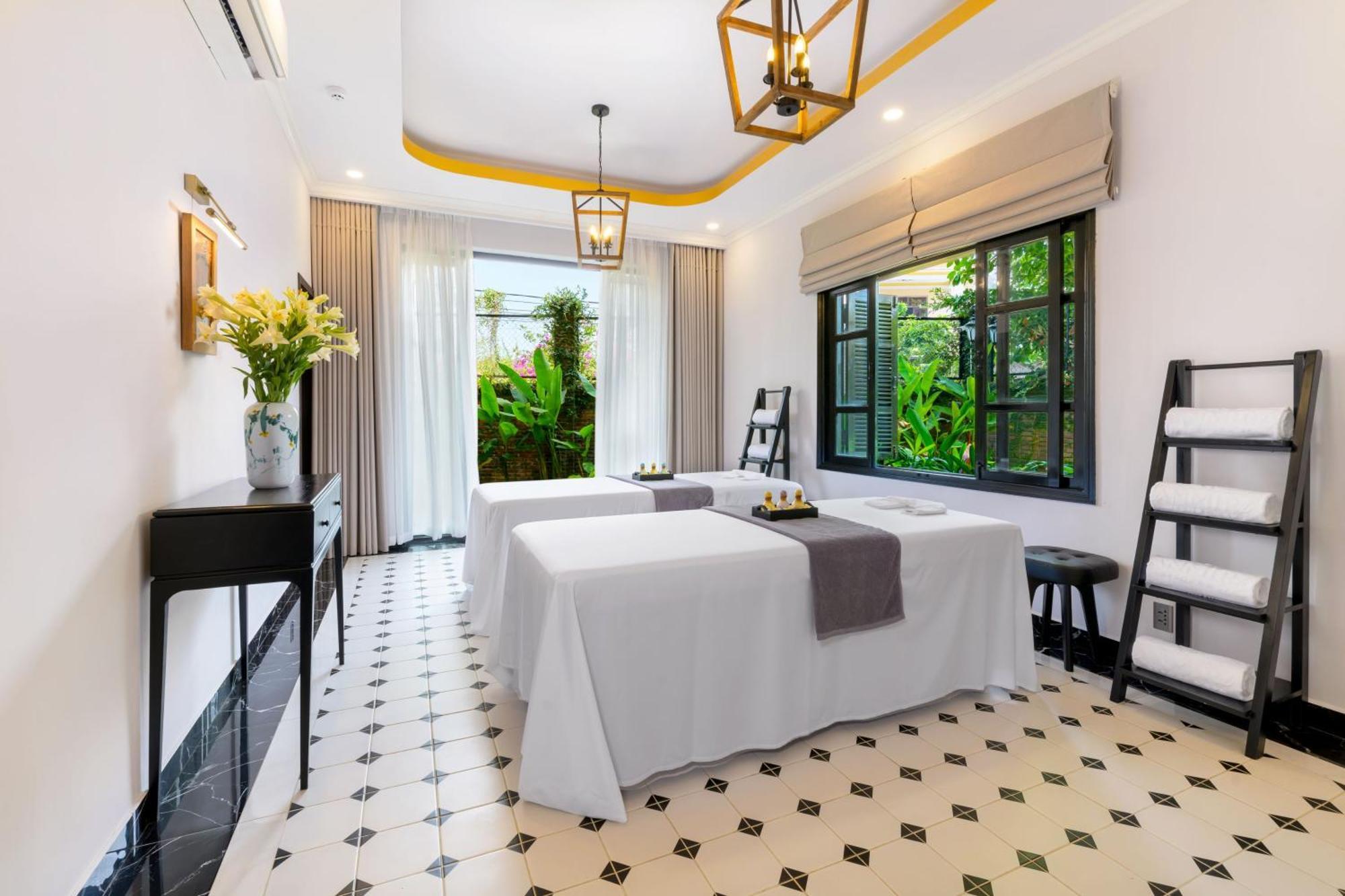 Hotel Anmira & By The Unlimited Collection
