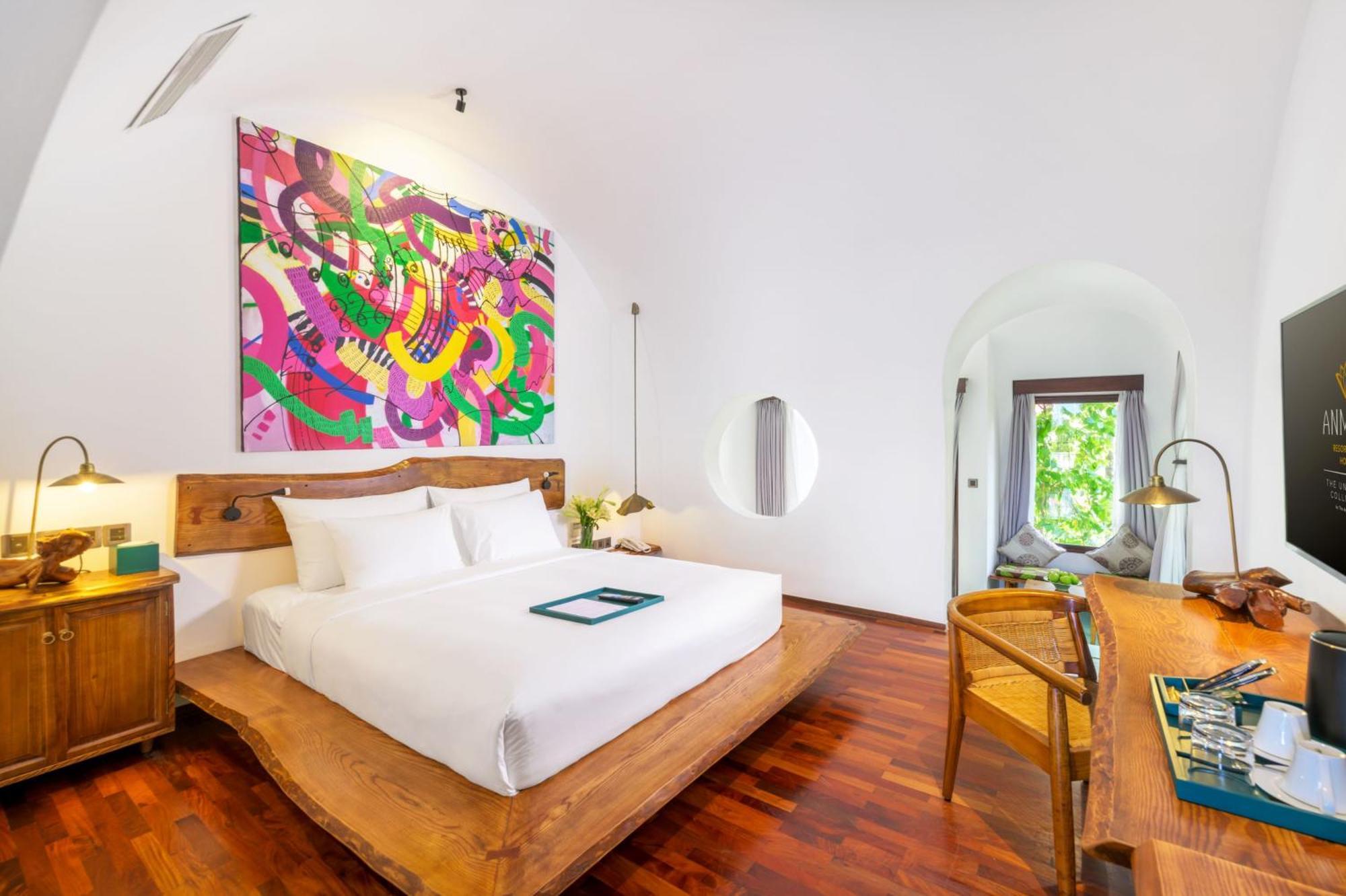 Anmira & By The Unlimited Collection Hoi An