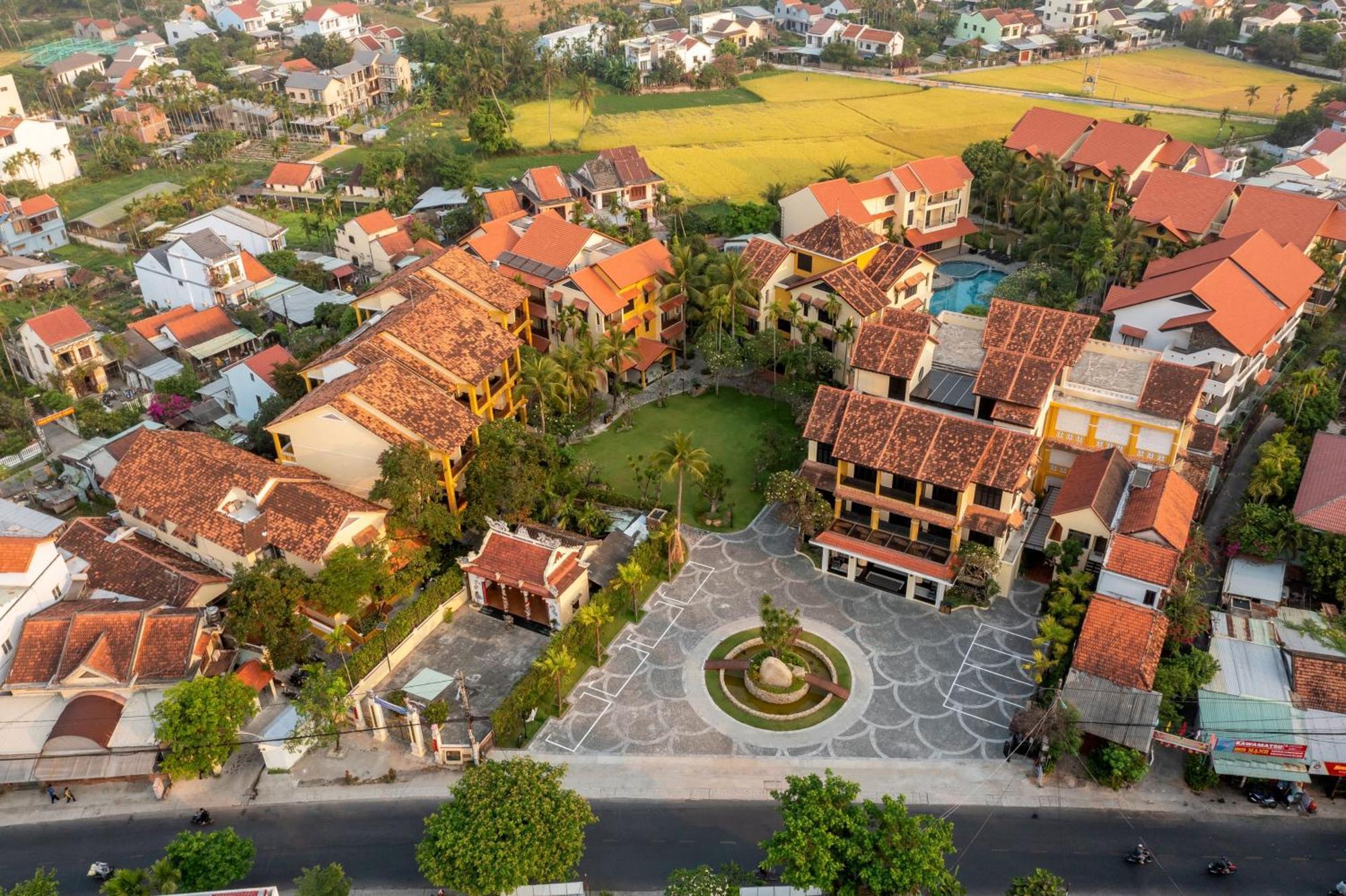 Anmira & By The Unlimited Collection Hoi An