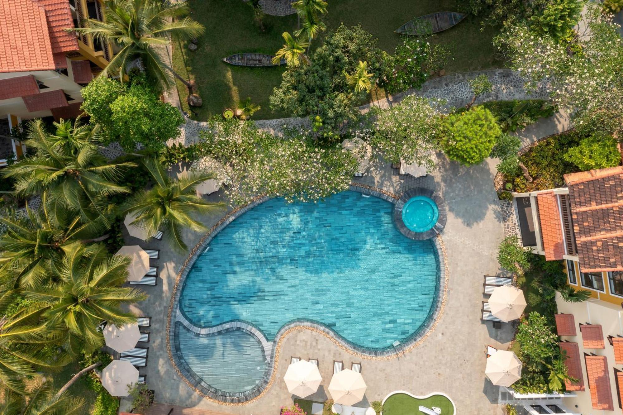 Hotel Anmira & By The Unlimited Collection