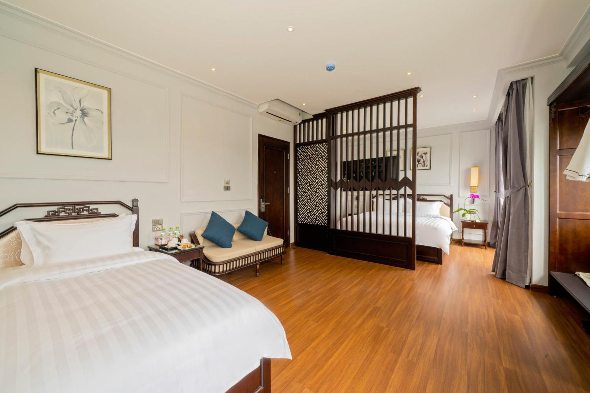 Eco Lux Riverside & 4* Hoi An