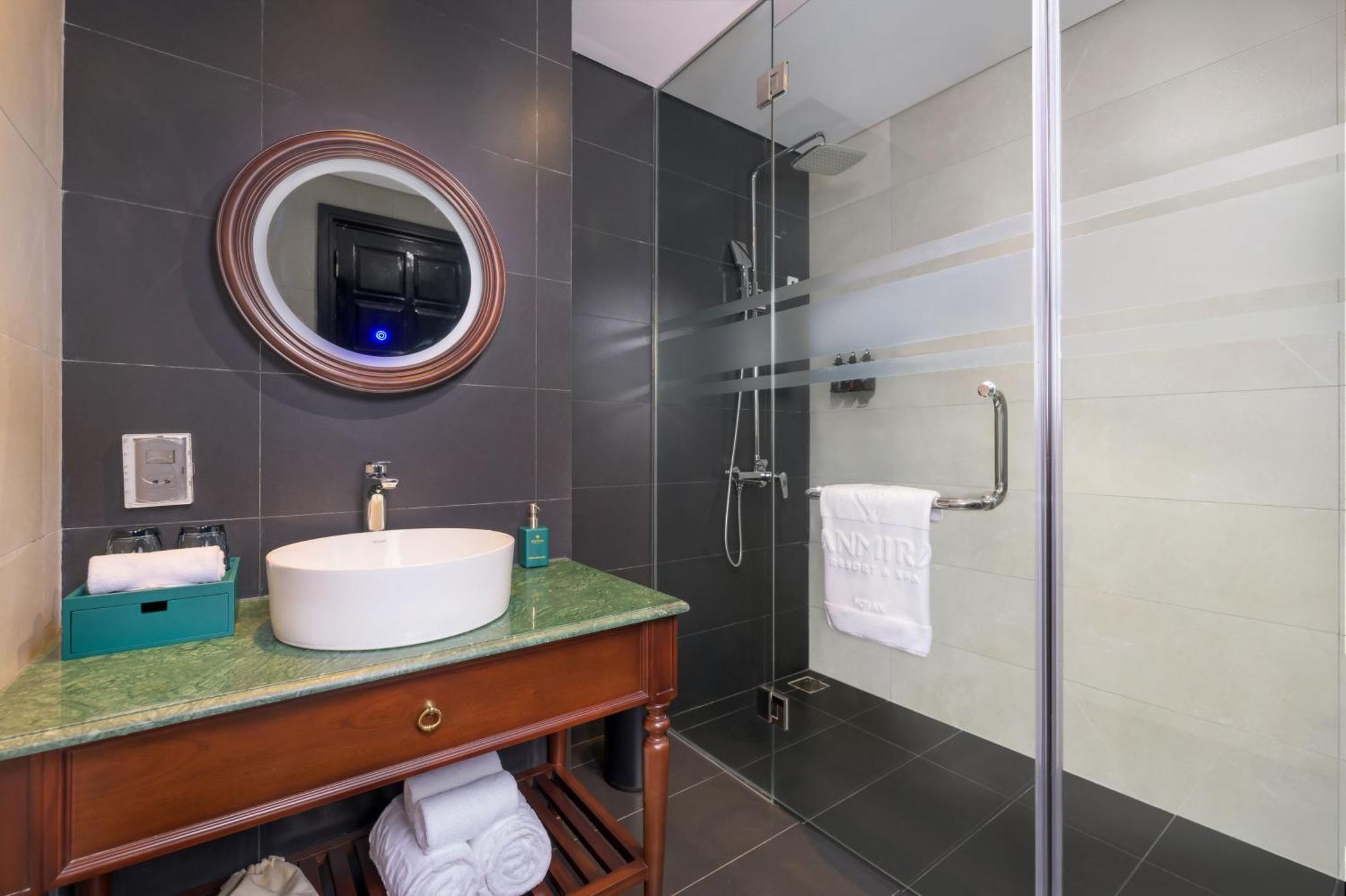 Hotel Anmira & By The Unlimited Collection 5*