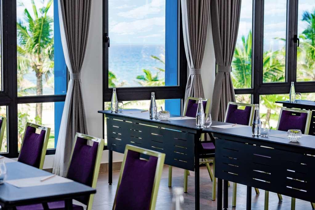 Wyndham Royal Beachfront Villa *