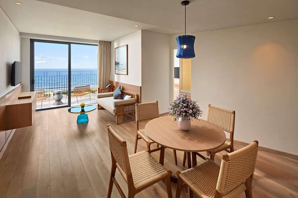 Wyndham Royal Beachfront *
