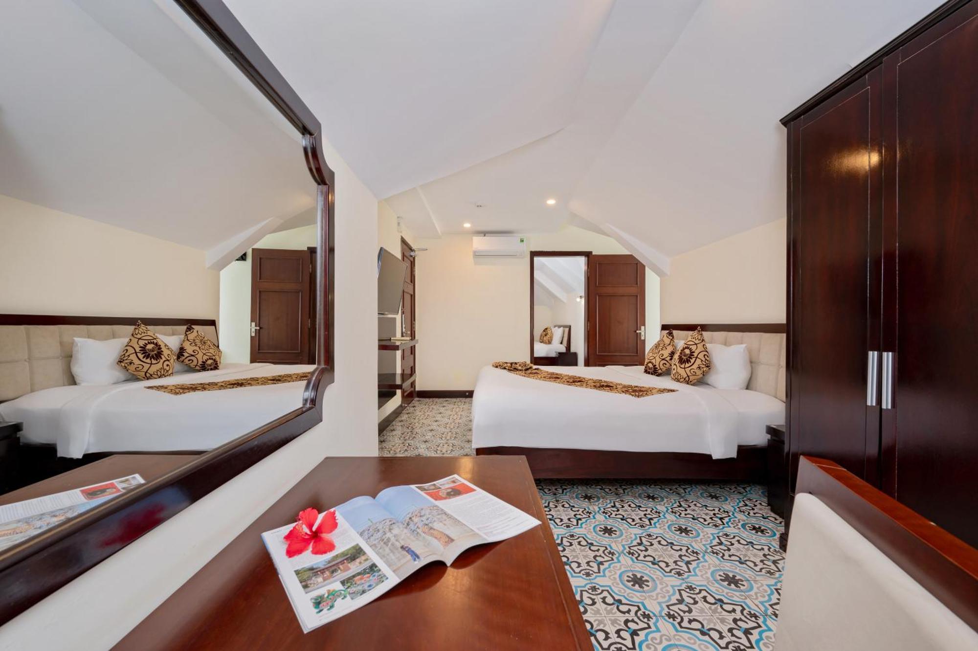 Canal House 3* Hoi An