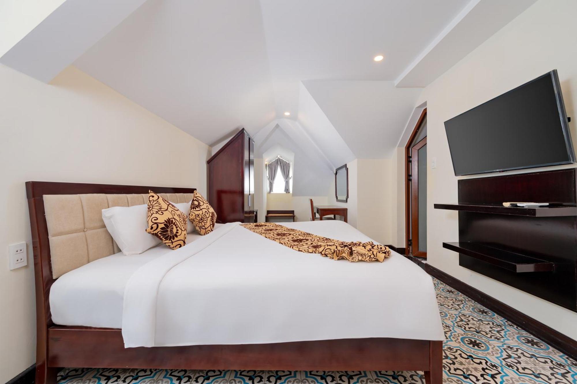 Canal House Hotel Hoi An