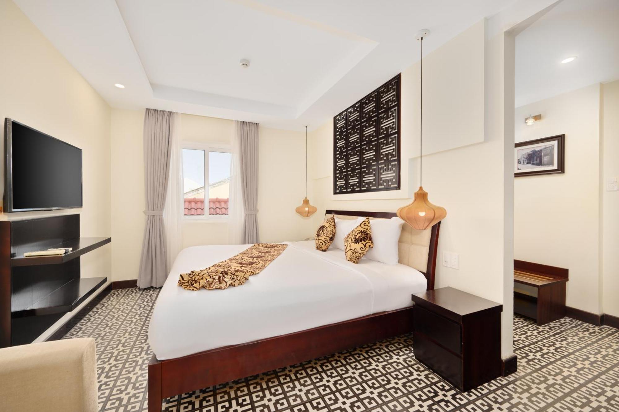Hotel Canal House 3*