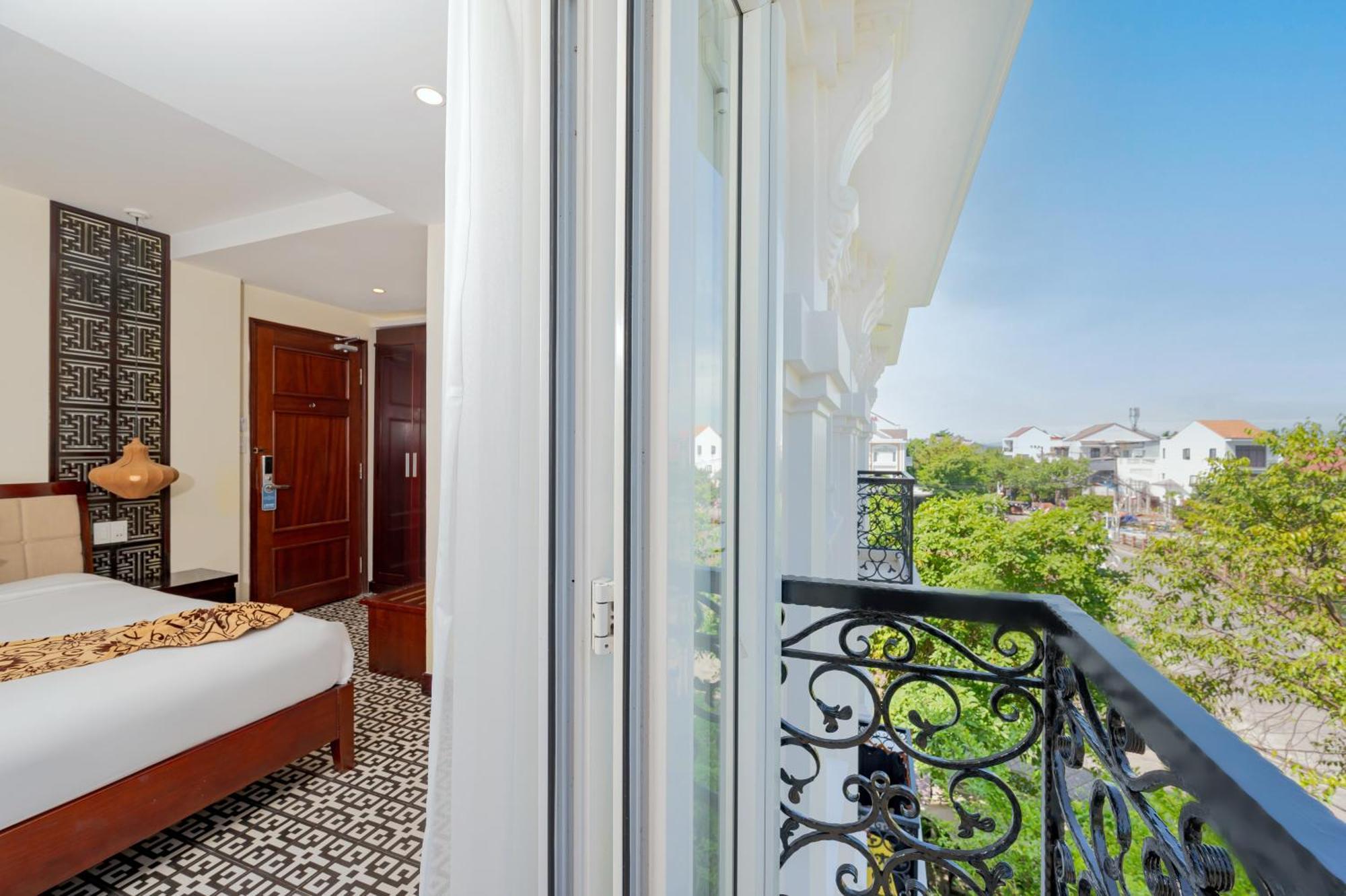 Canal House Hotel