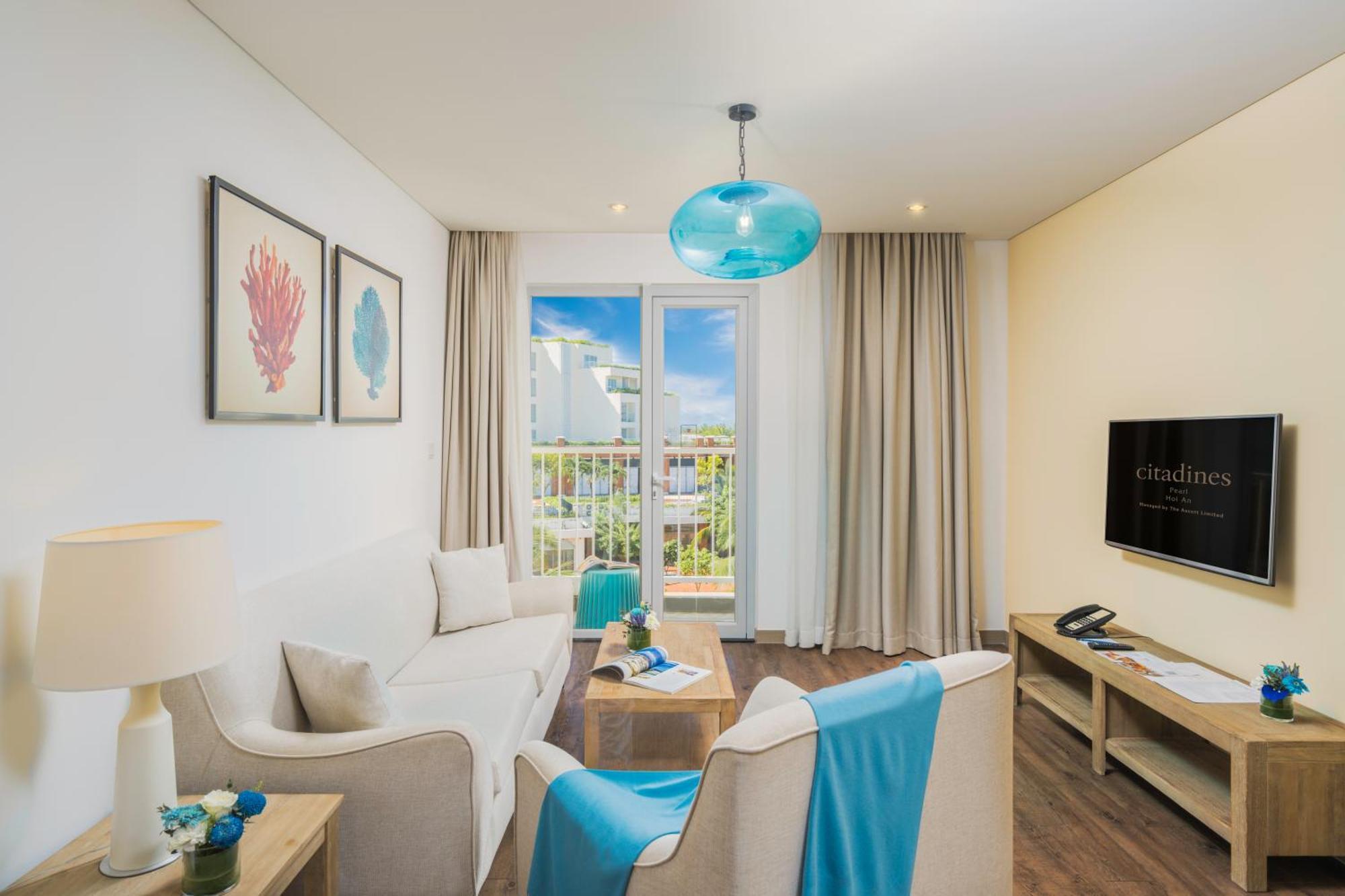 The Pearl Aparthotel