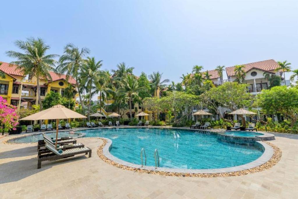 Resort Trails 4*