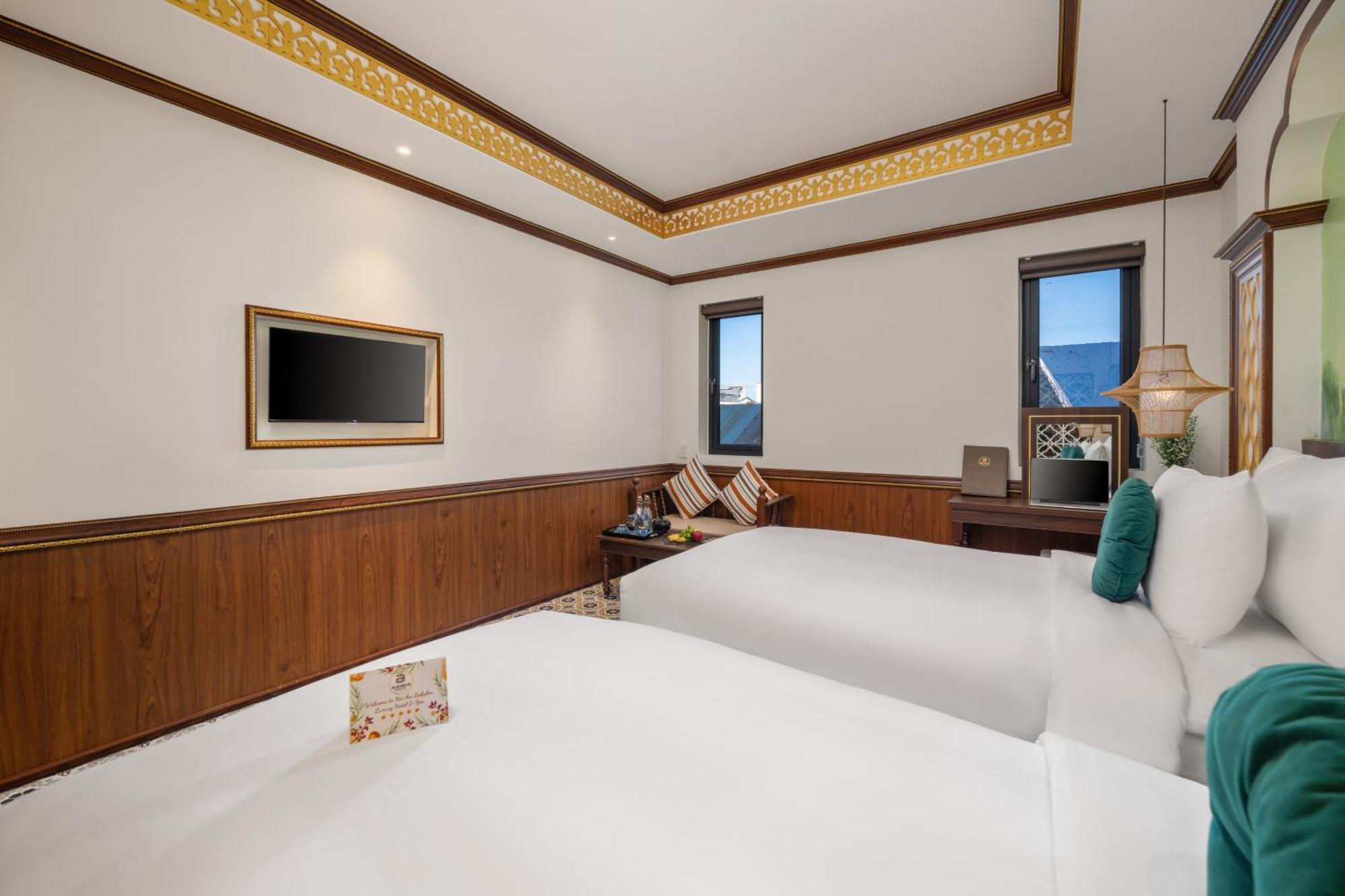 Hotel Babylon Riverside &