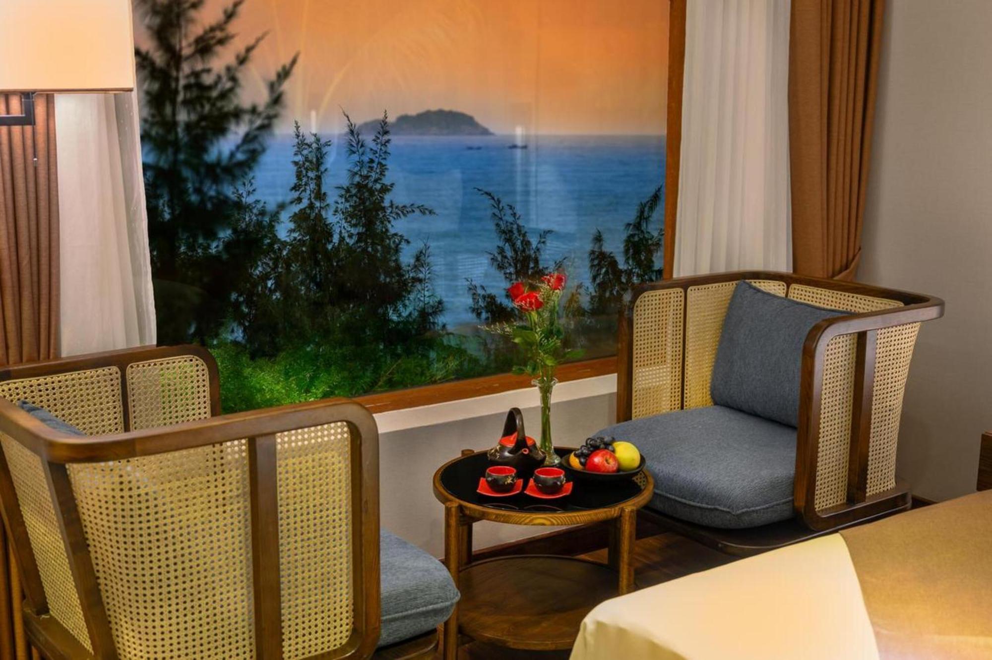 Hotel Ha Ocean Front 4*