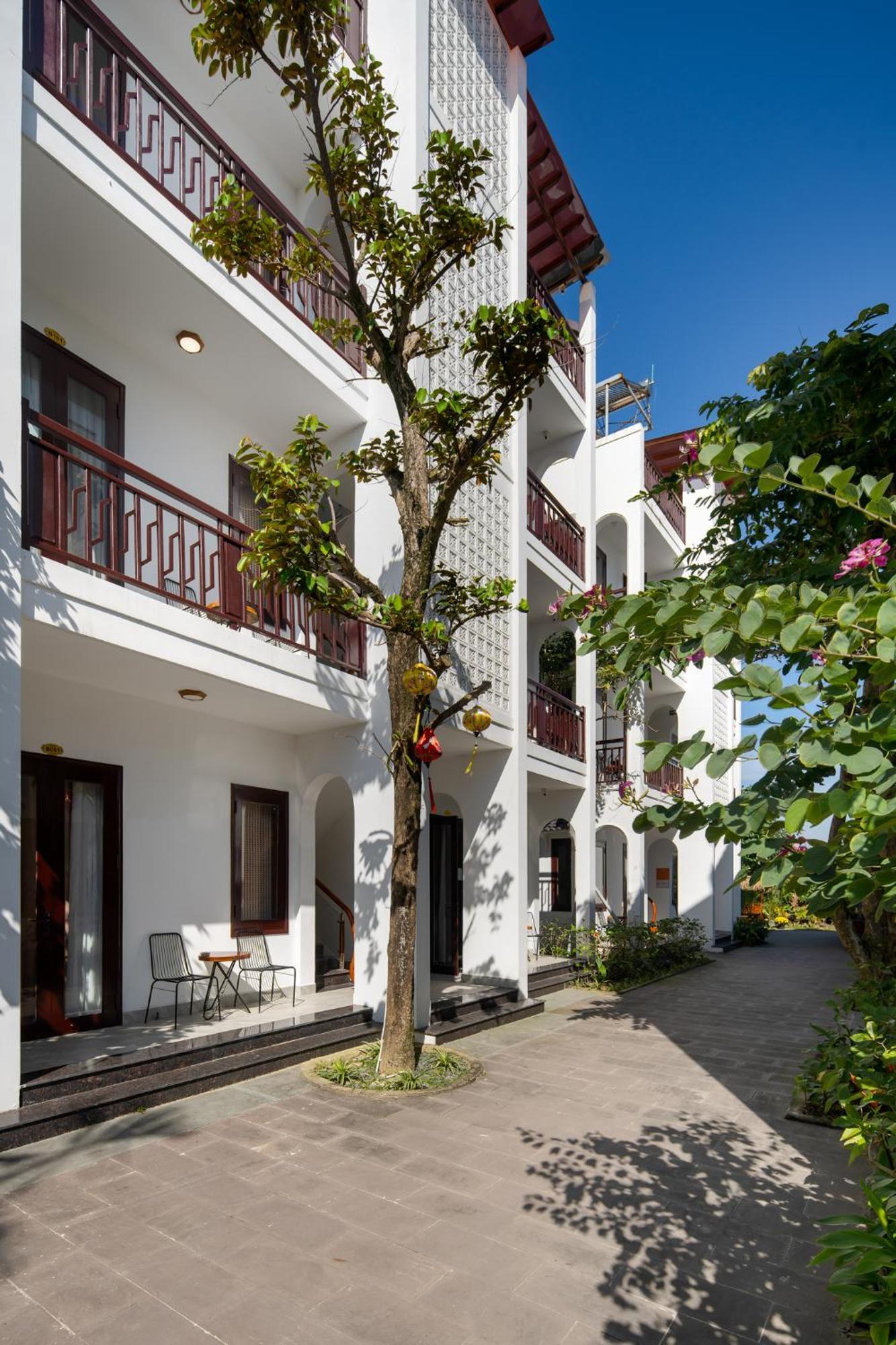 Hotel Raon Garden & Pool