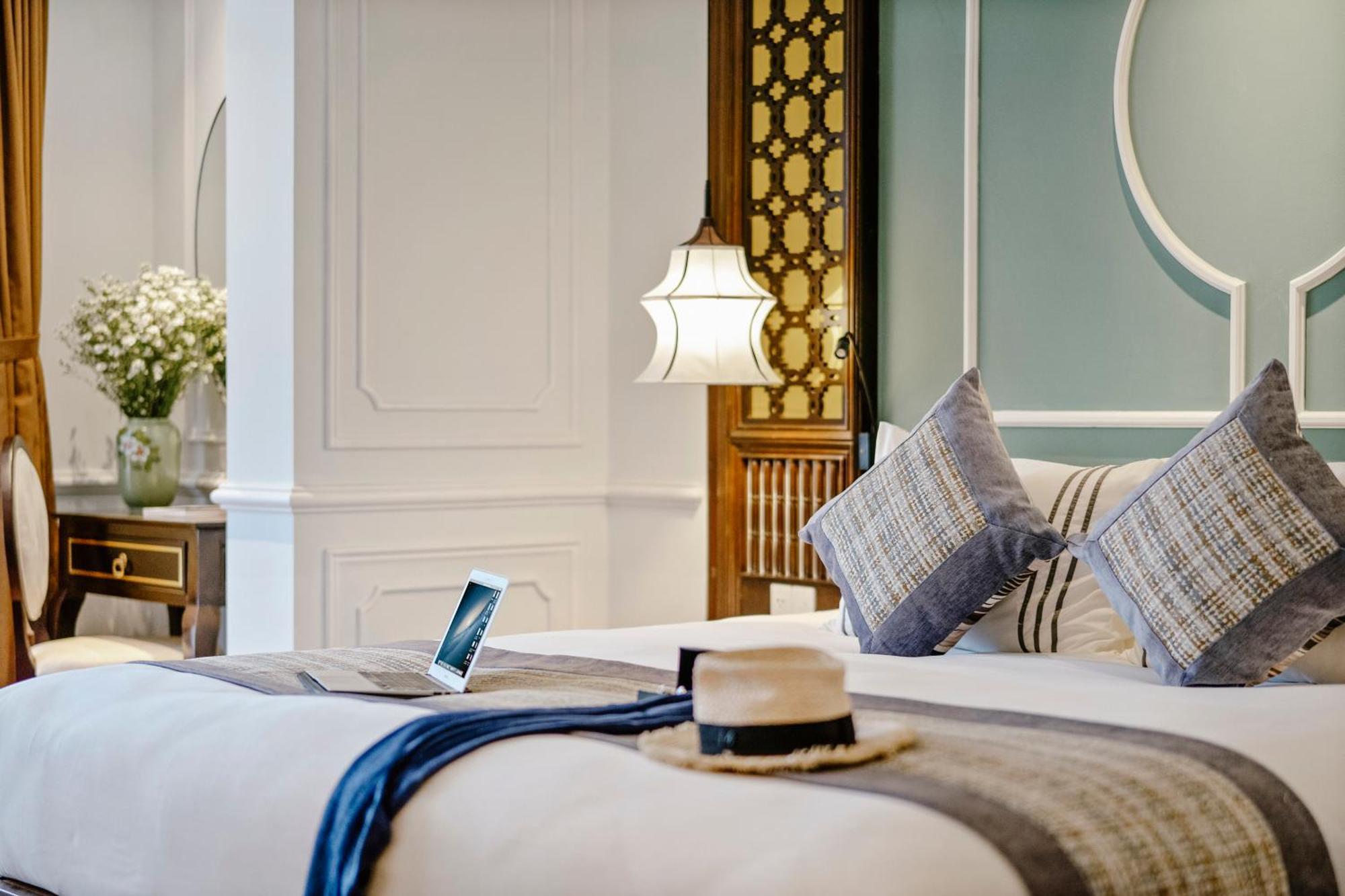 Le Pavillon Gallery & Hotel