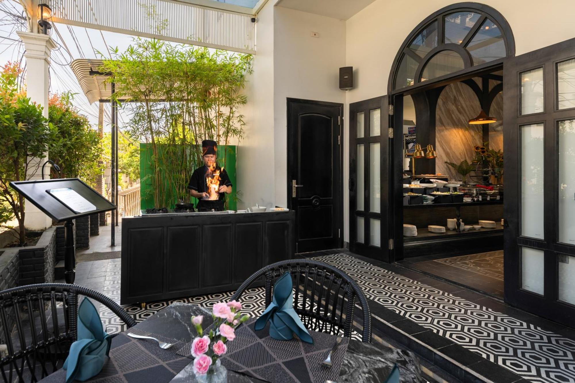 Delicacy & 4* Hoi An
