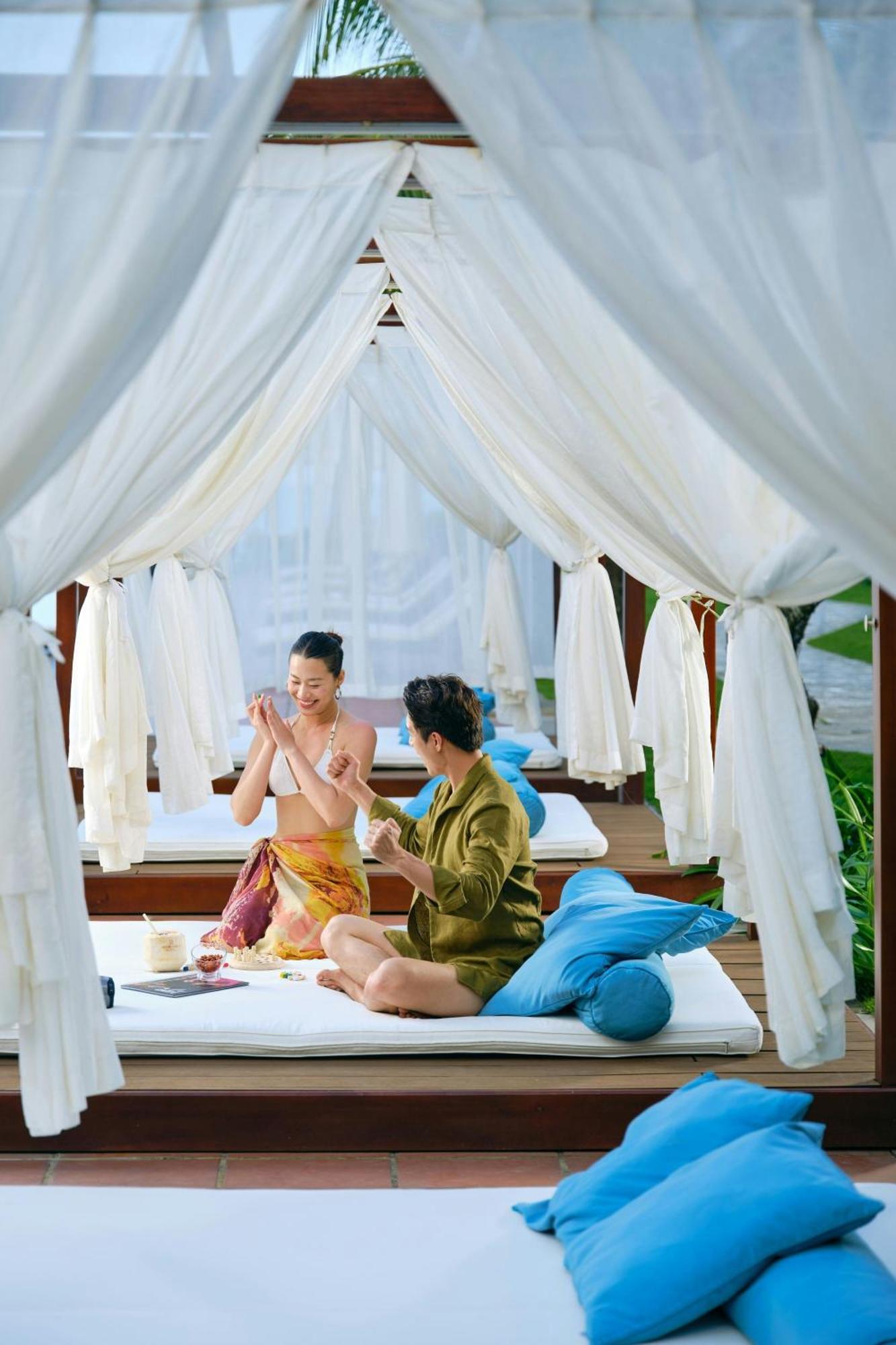 Resort Renaissance &