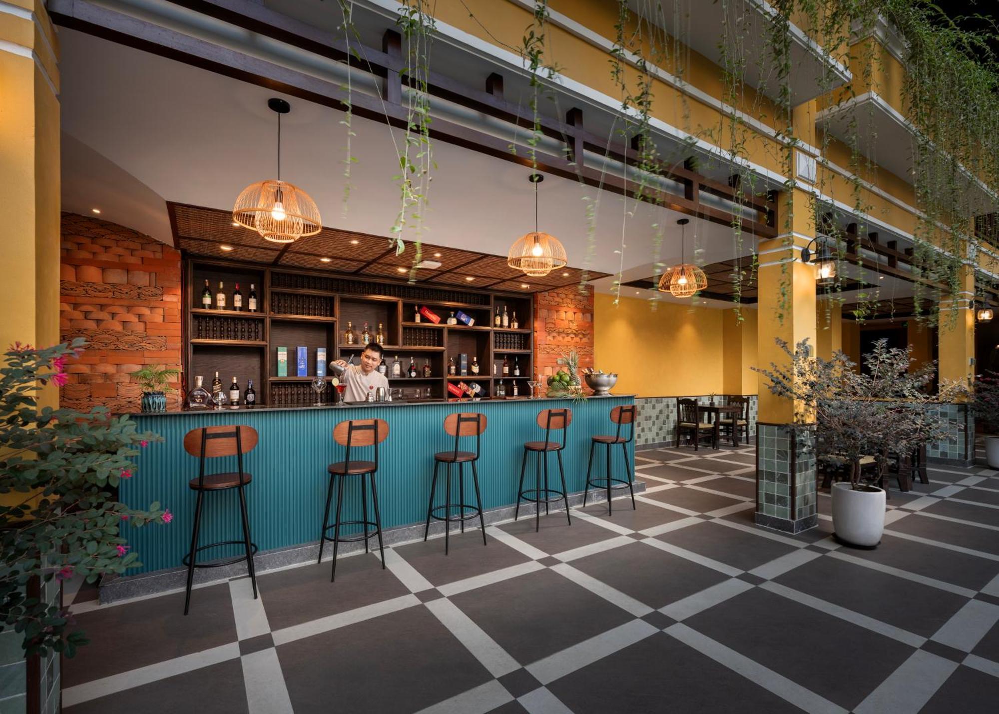 The Signature Hotel 5*