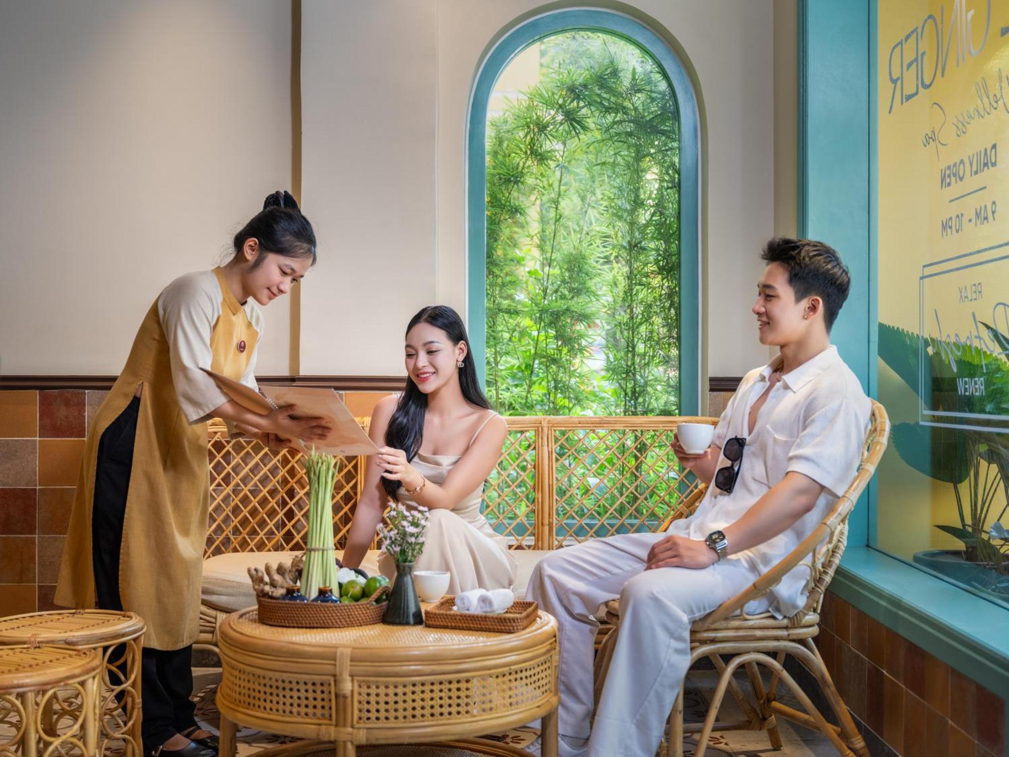 The Signature 5* Hoi An