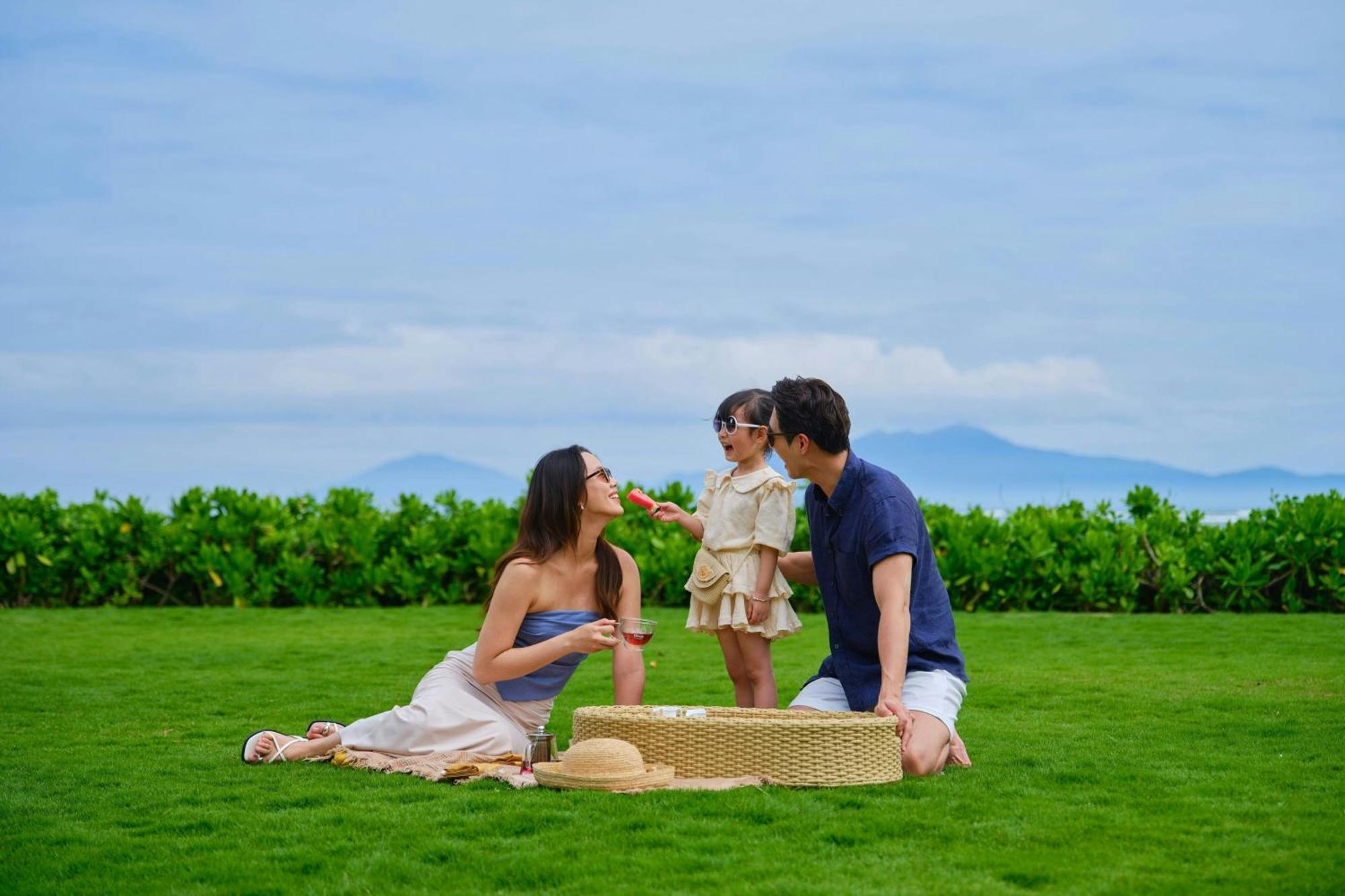 Renaissance & 5* Hoi An