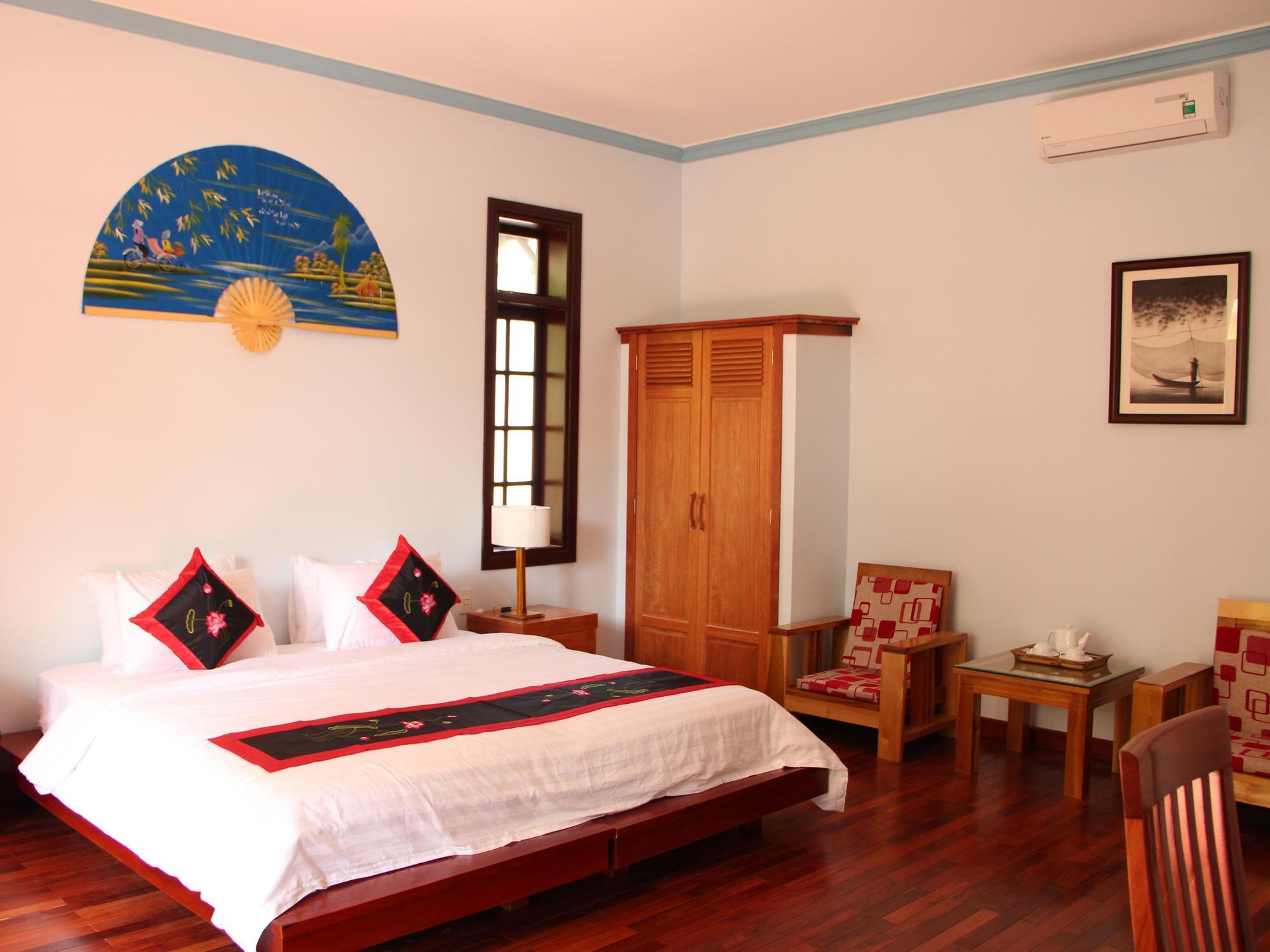 Hoi An Holiday Villa *